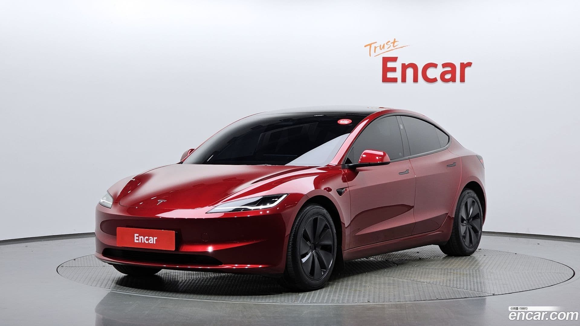 Main__Slider__Photo:Model 3 Tesla 2024.5-0