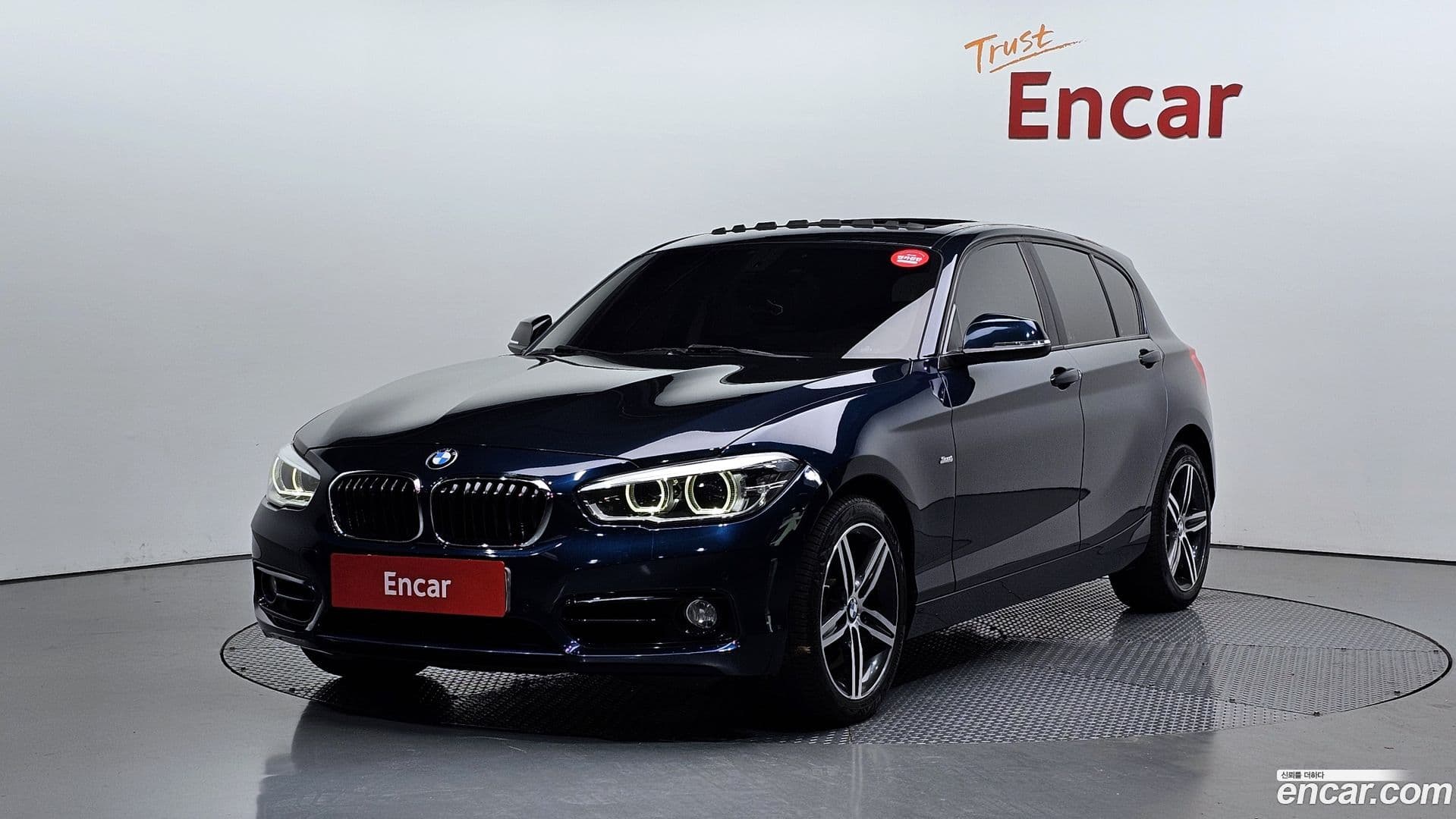Main__Slider__Photo:1-Series BMW 2016.5-0