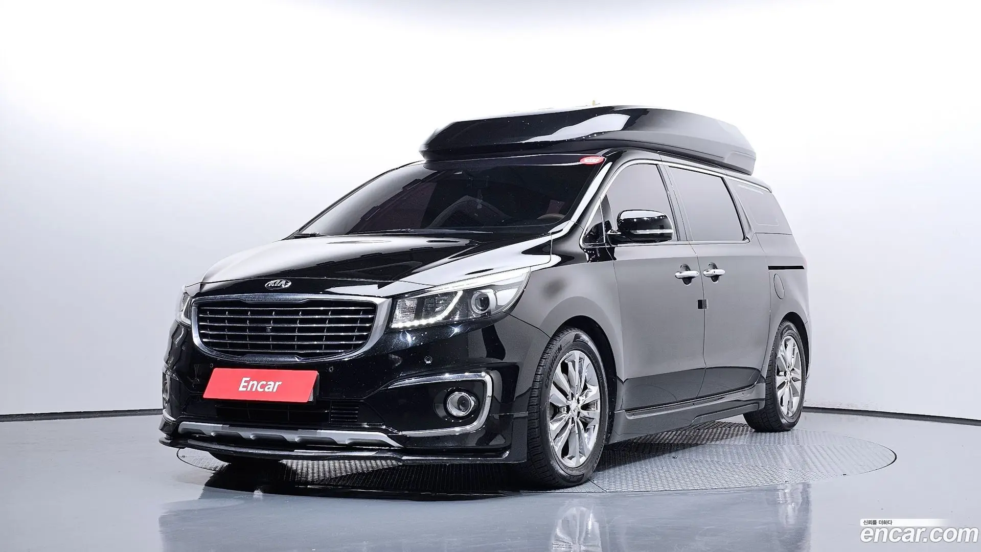 Main__Slider__Photo:Canival Kia 2017.6-0