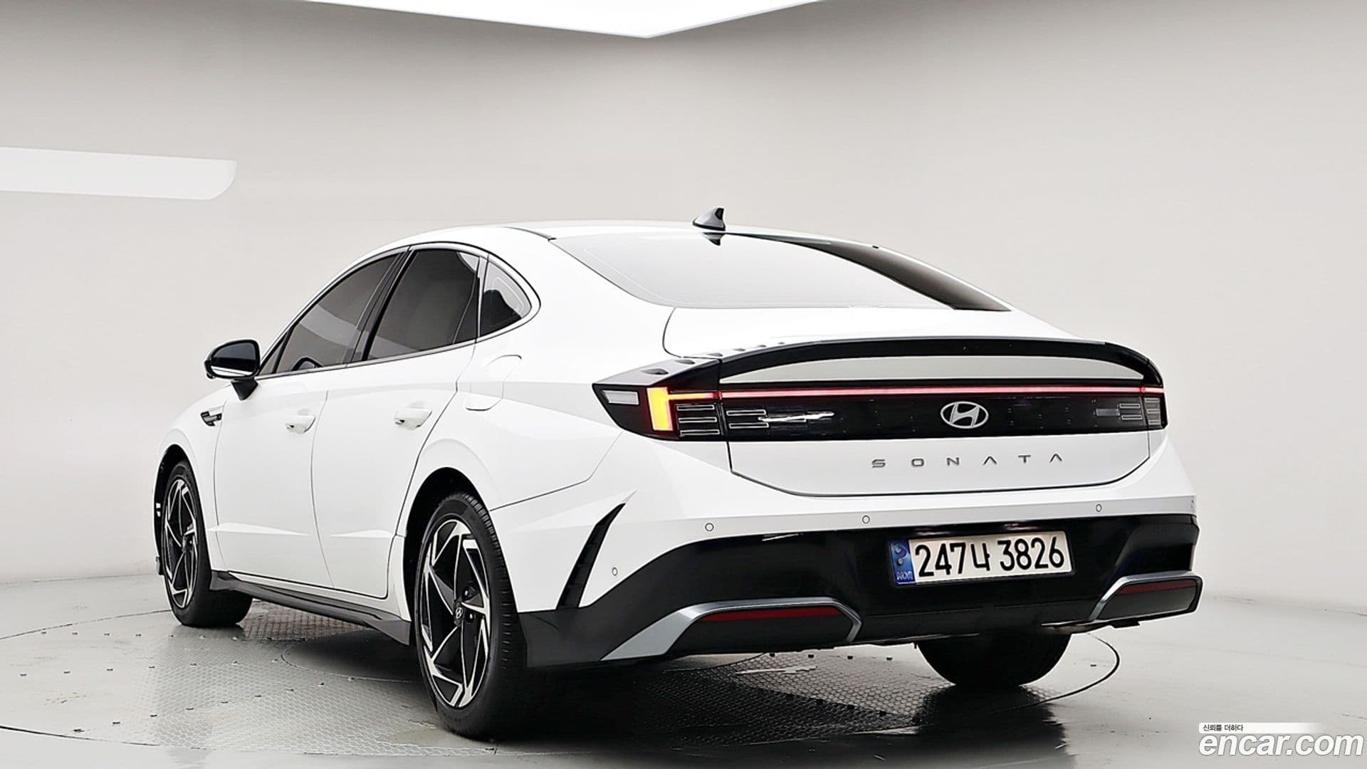 Main__Slider__Photo:Sonata Hyundai 2023.8-0