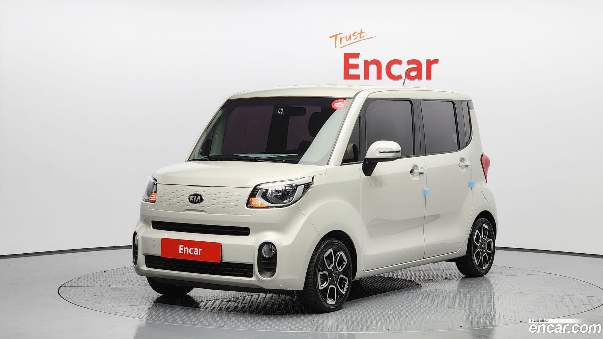 Main__Slider__Photo:RAY Kia 2019.6-0
