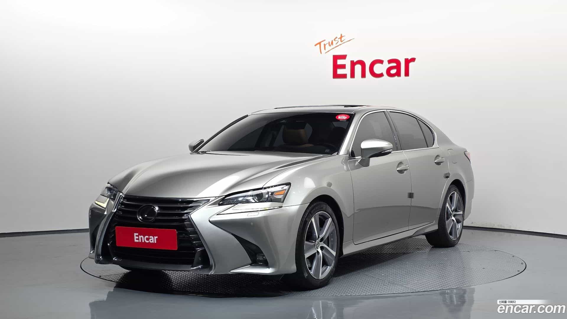 GS Lexus 2018.9-OUTER-001
