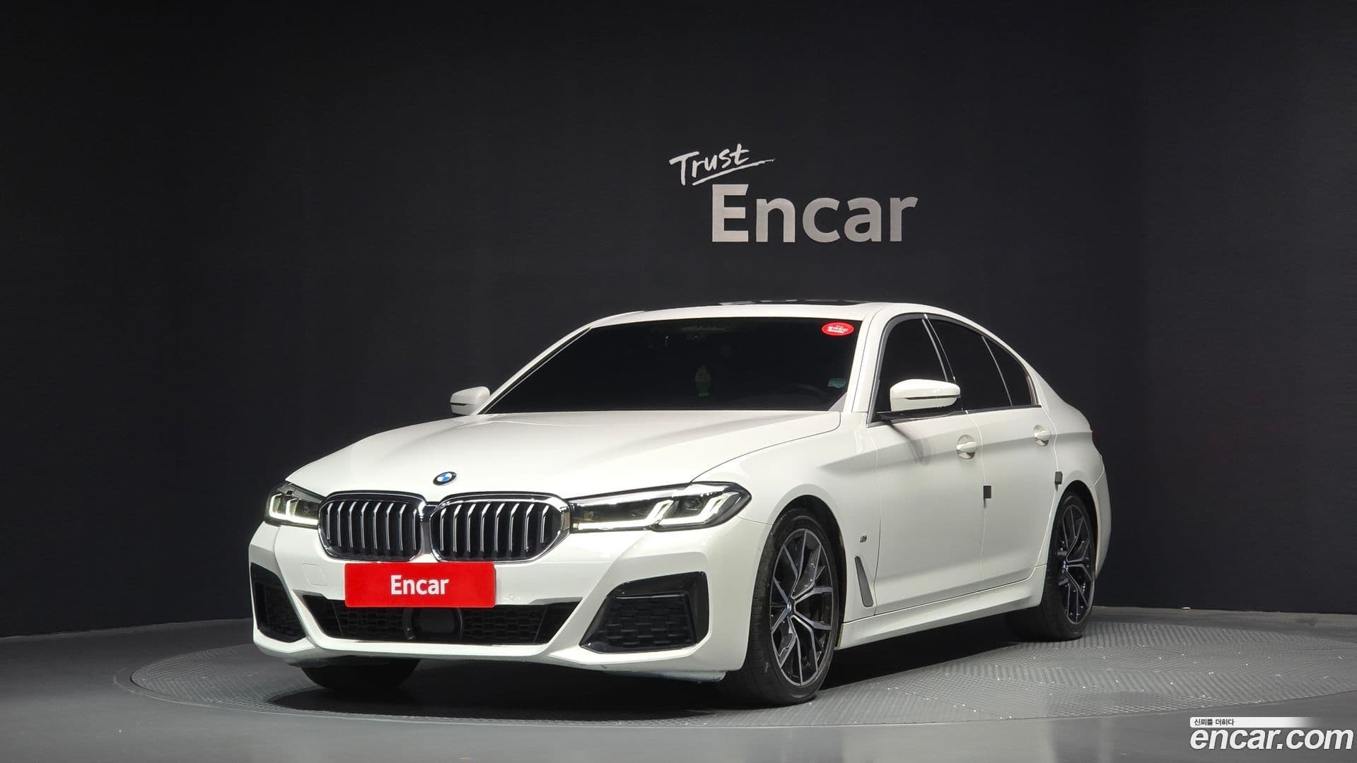 Main__Slider__Photo:5-Series BMW 2021.0-0