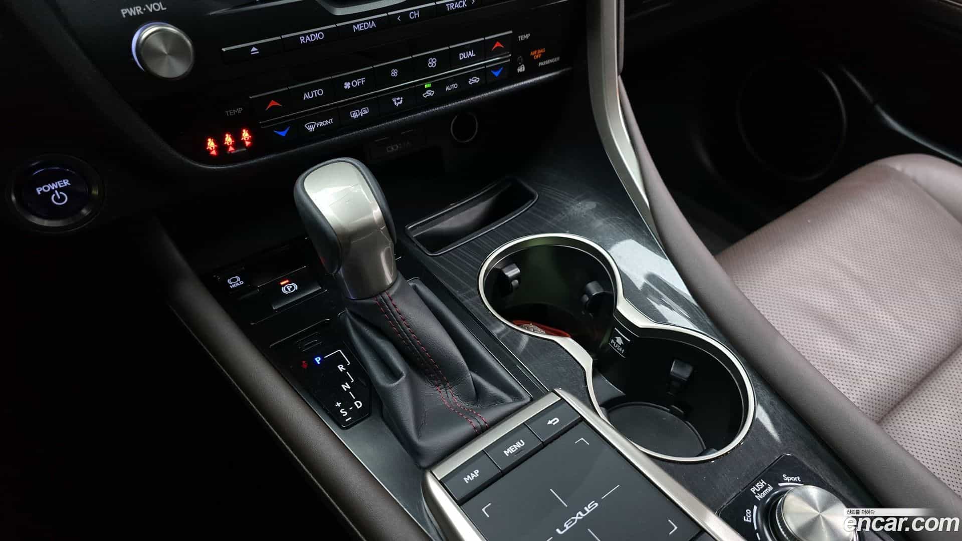 RX Lexus 2020.11-INNER-009