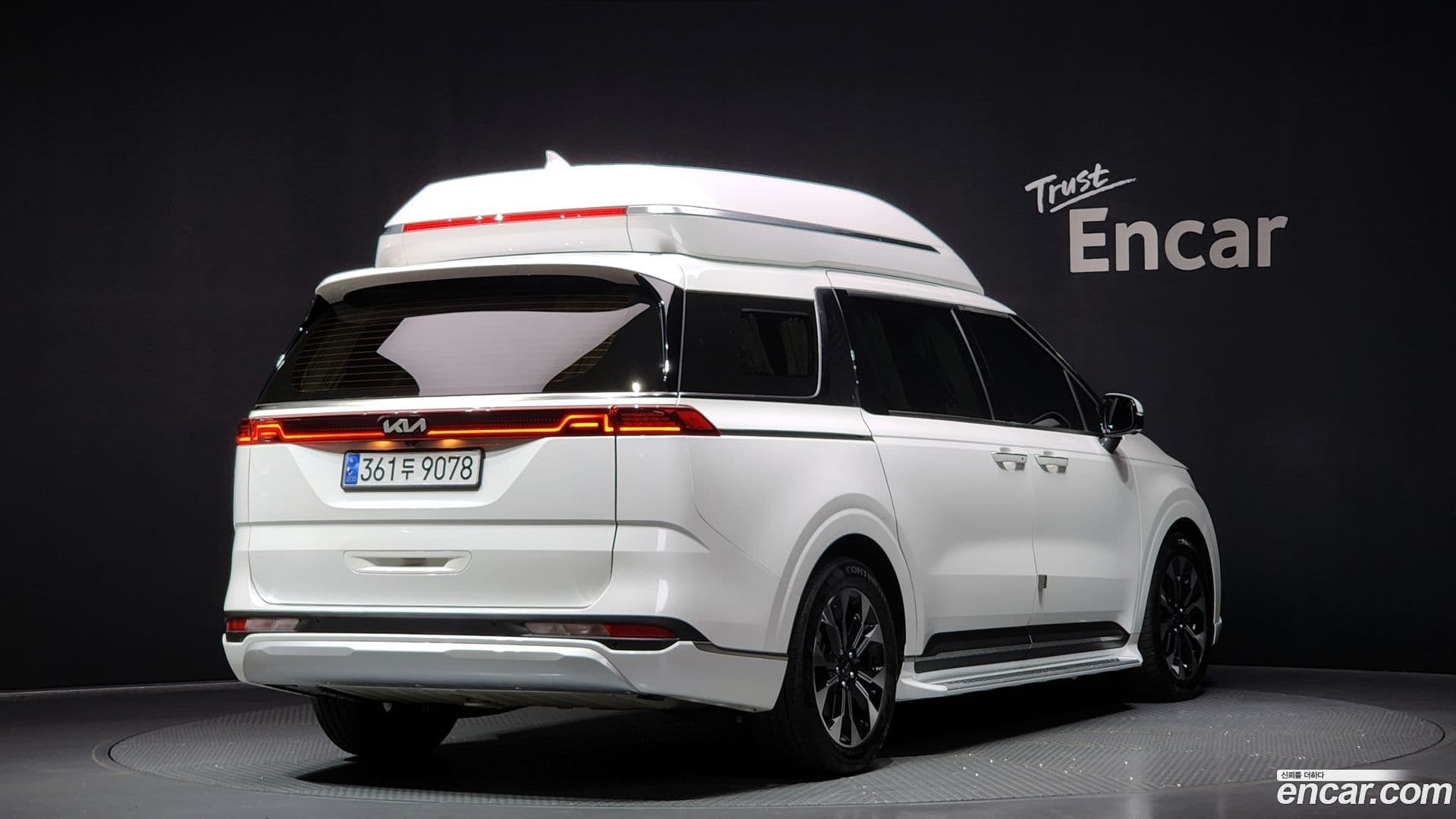 Main__Slider__Photo:Canival Kia 2021.11-0