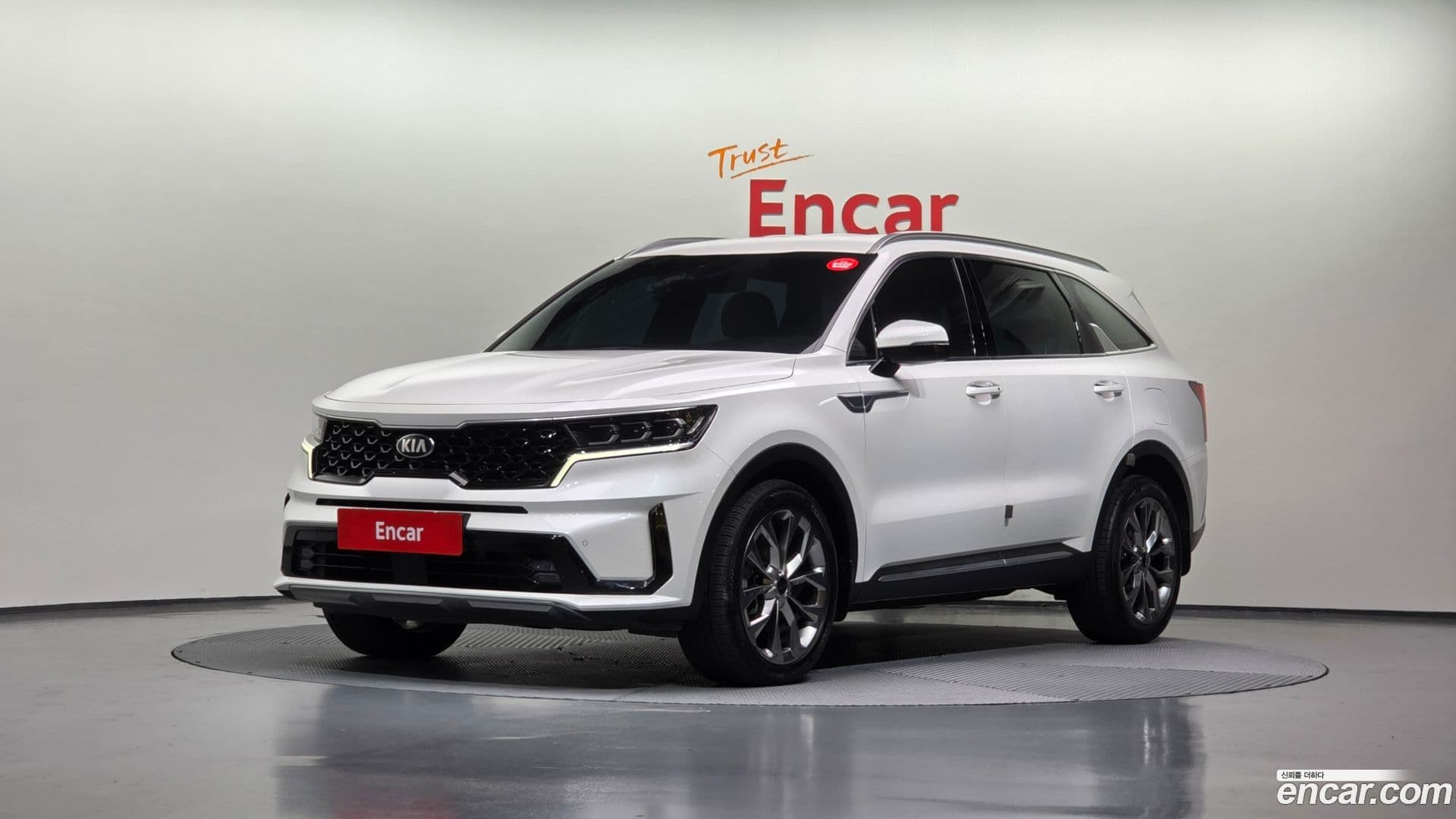 Main__Slider__Photo:Sorento Kia 2020.3-0
