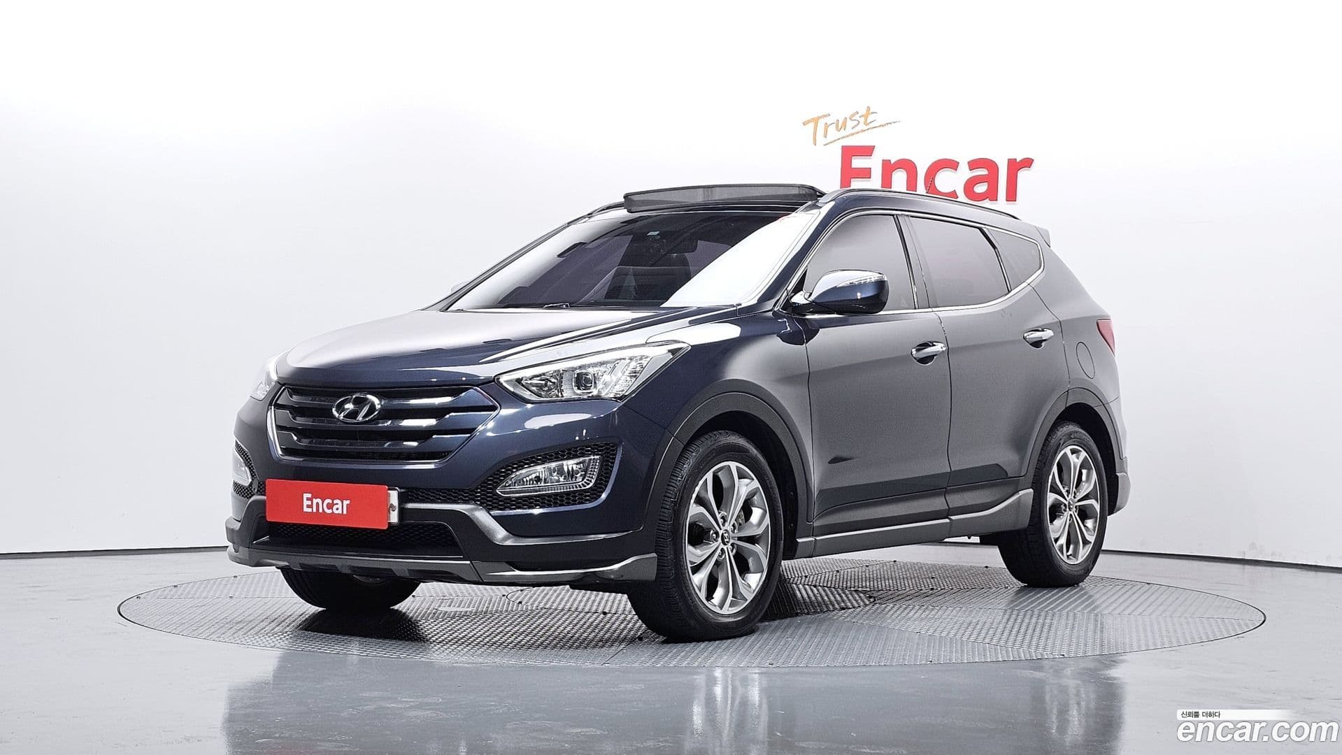 Main__Slider__Photo:Santafe Hyundai 2013.4-0