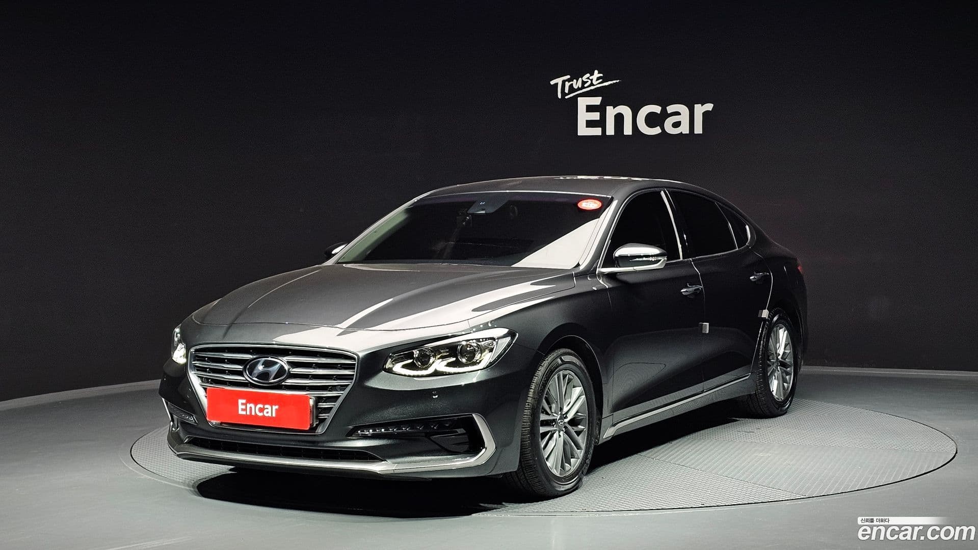 Main__Slider__Photo:Grandeur Hyundai 2019.10-0