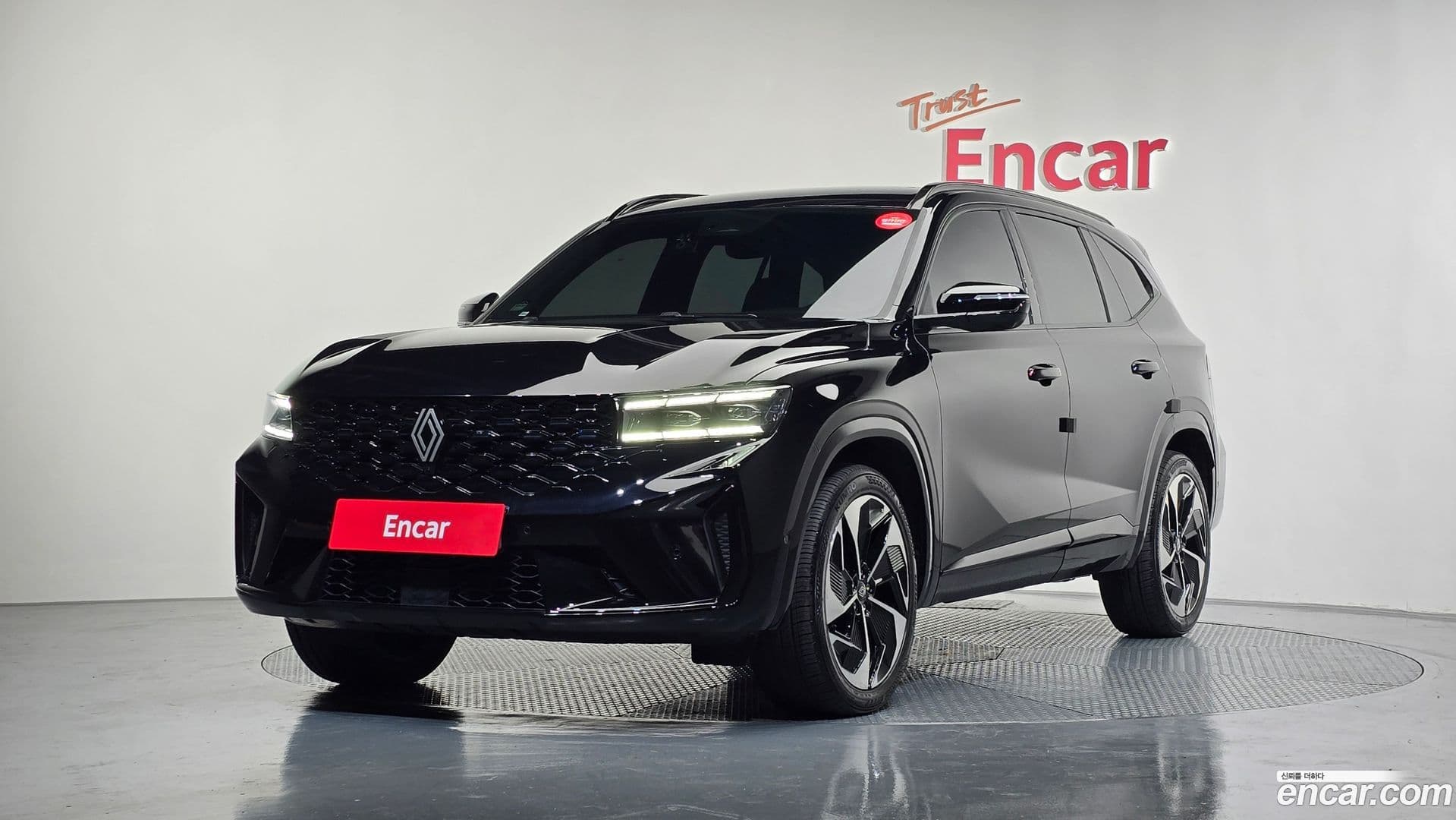 Main__Slider__Photo:Grand Koleos Renault Korea 2024.10-0