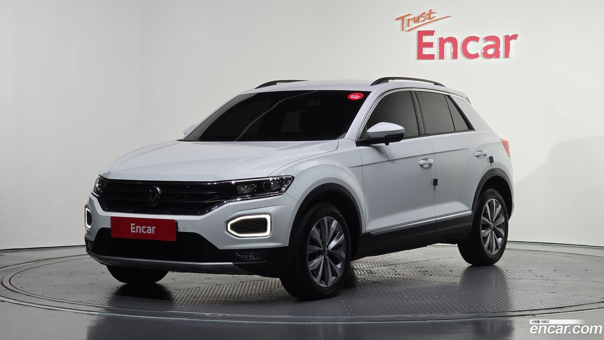 Main__Slider__Photo:T-Roc Volkswagen 2021.11-0