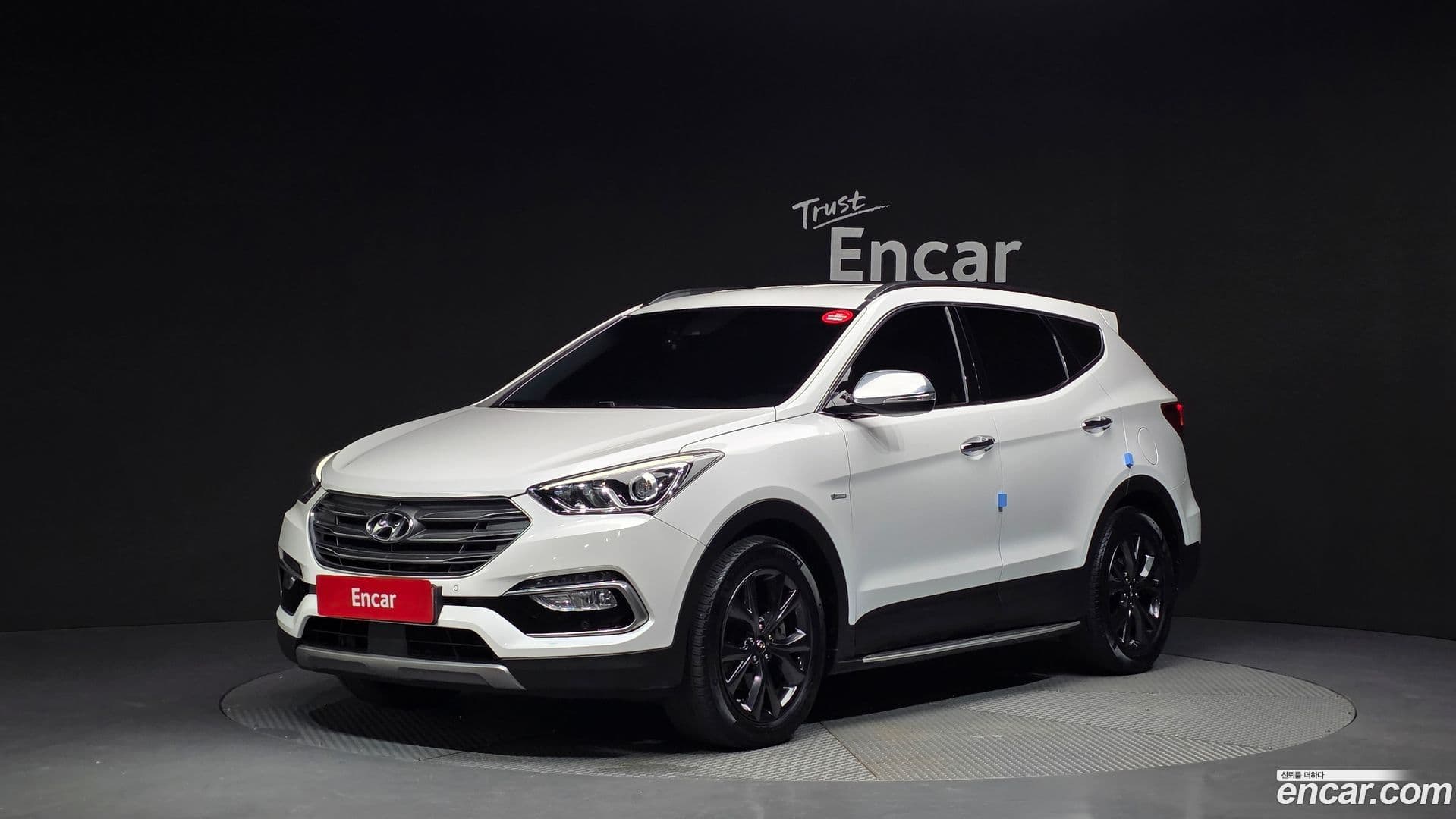 Main__Slider__Photo:Santafe Hyundai 2016.7-0