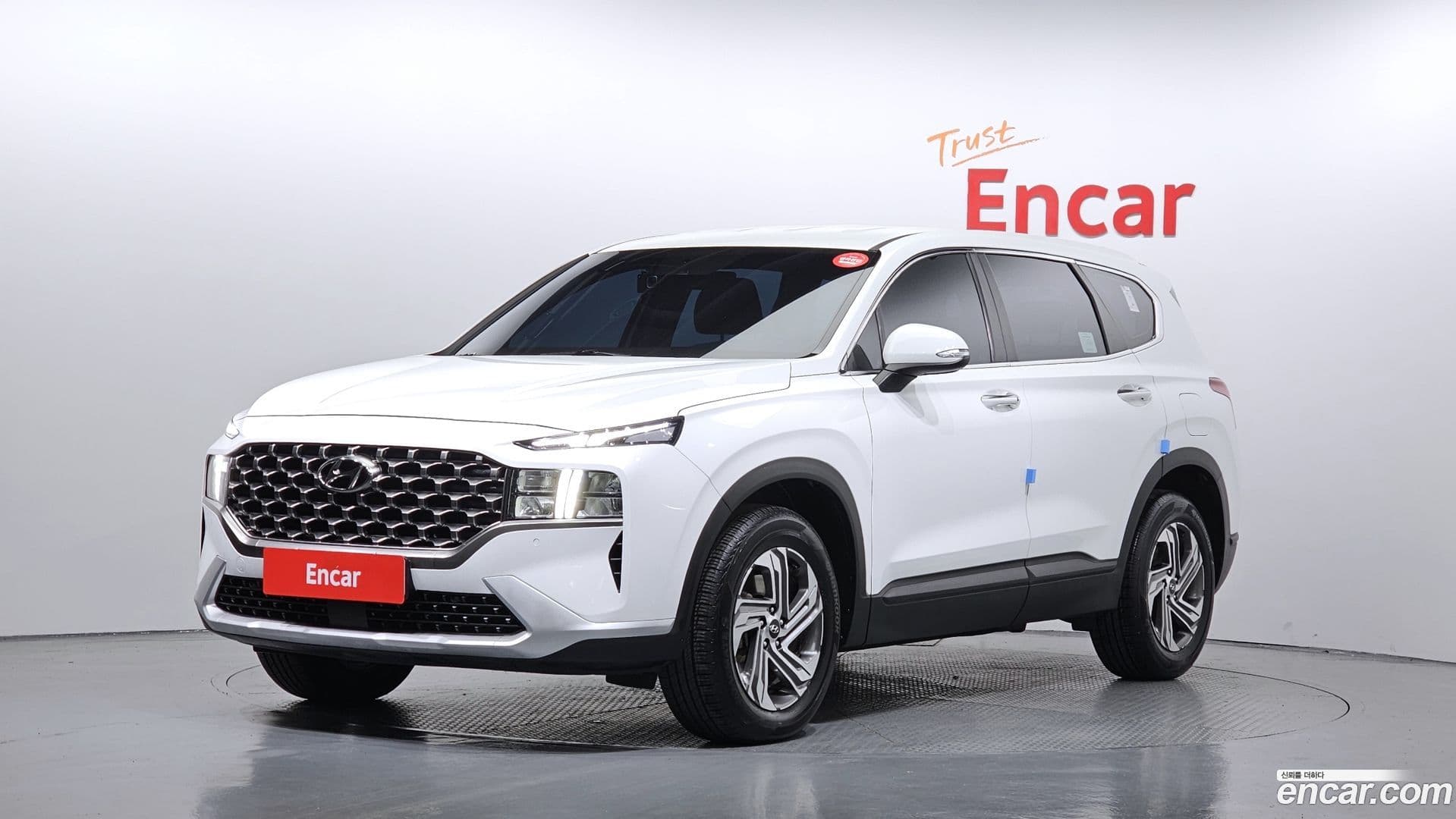Main__Slider__Photo:Santafe Hyundai 2023.3-0