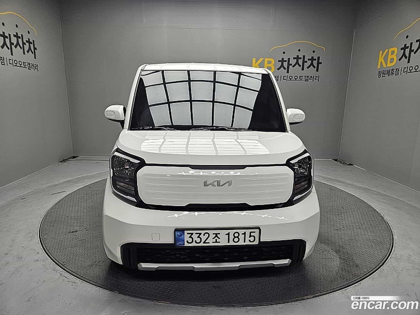 RAY Kia 2022.8-OUTER-001