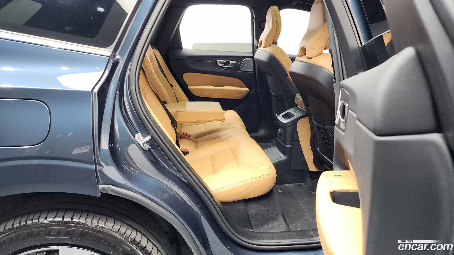 XC60 Volvo 2024.9-OPTION-016