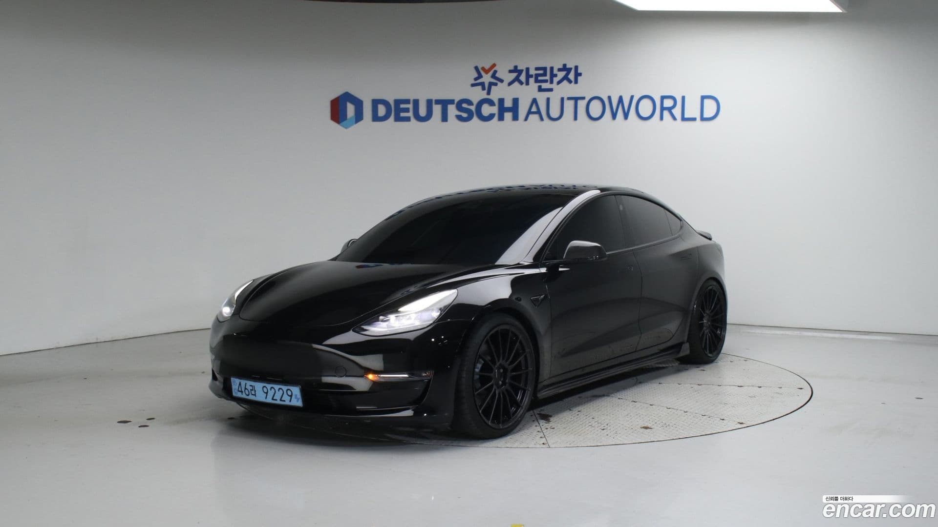 Main__Slider__Photo:Model 3 Tesla 2021.4-0