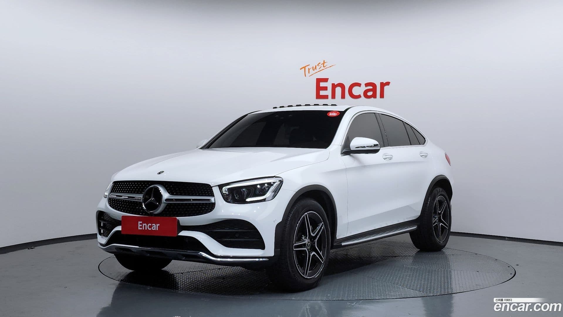 Main__Slider__Photo:GLC-Class Mercedes-Benz 2022.11-0
