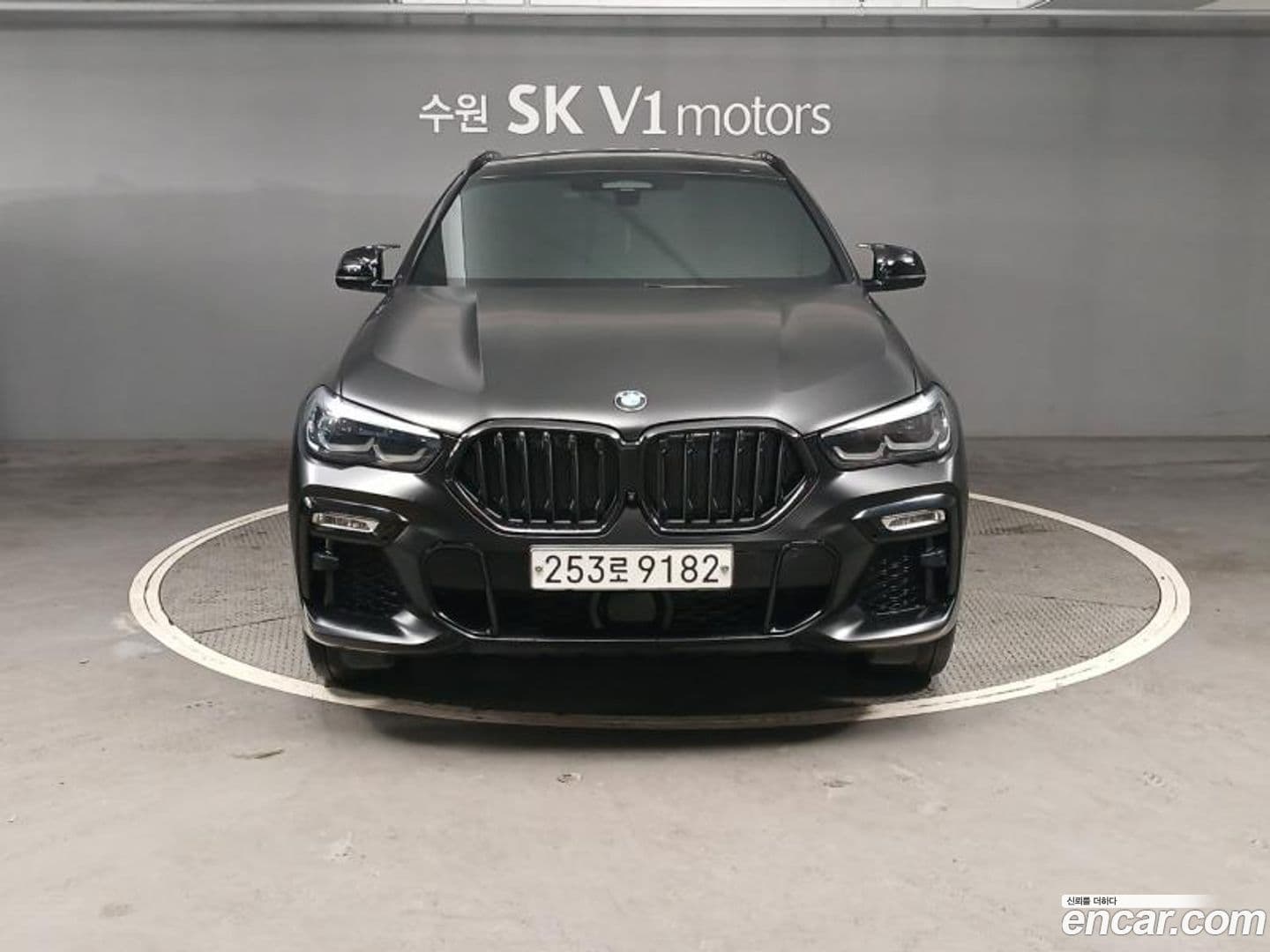 Main__Slider__Photo:X6 BMW 2020.4-0