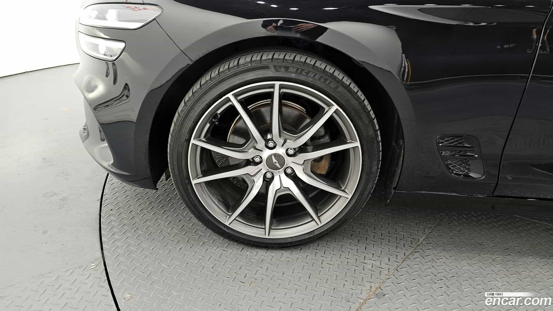 G70 Genesis 2022.10-OUTER-005
