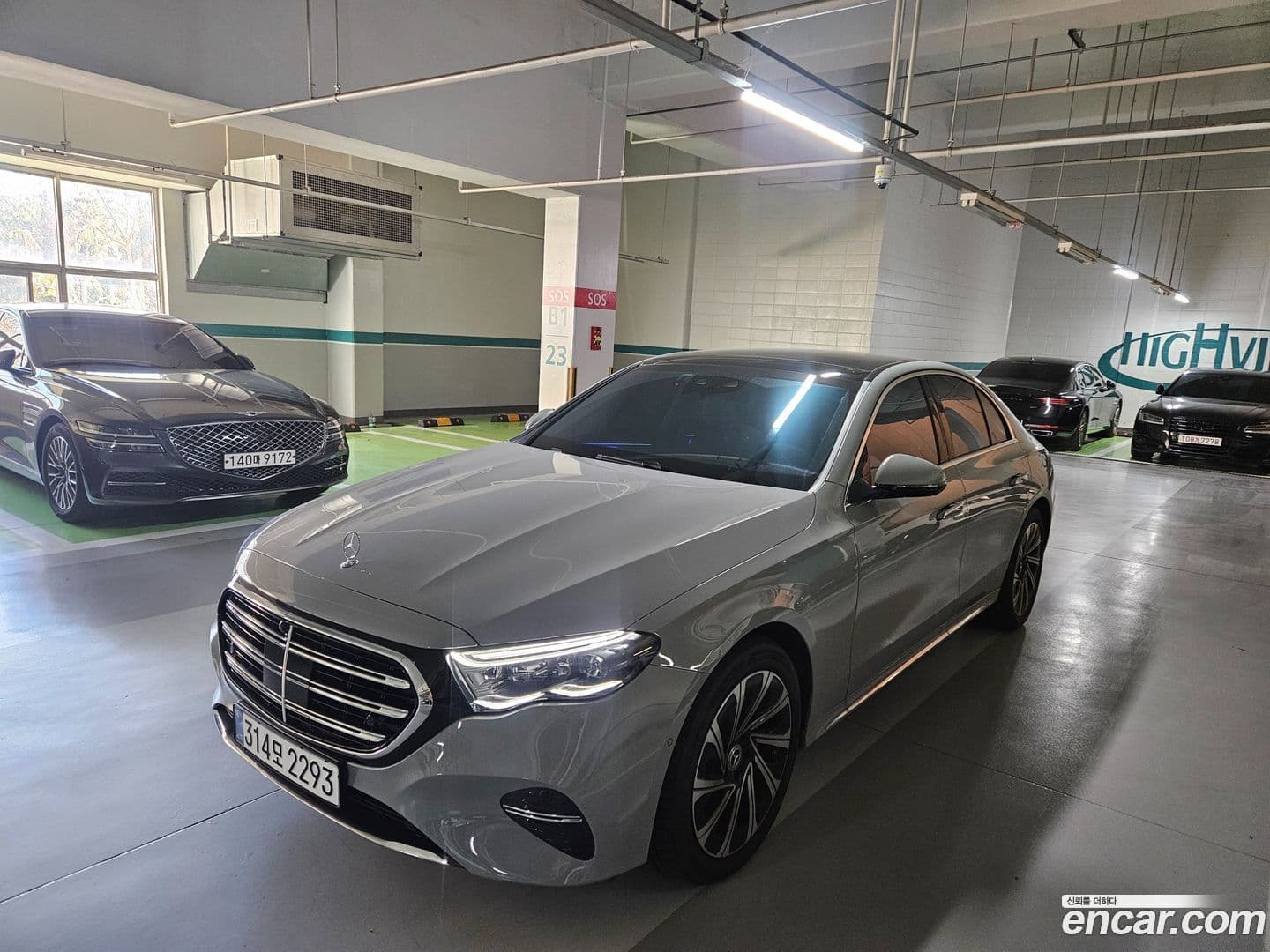 Main__Slider__Photo:E-Class Mercedes-Benz 2024.8-0