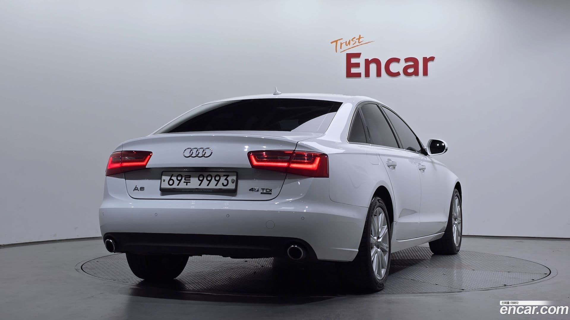 Main__Slider__Photo:A6 Audi 2014.9-0