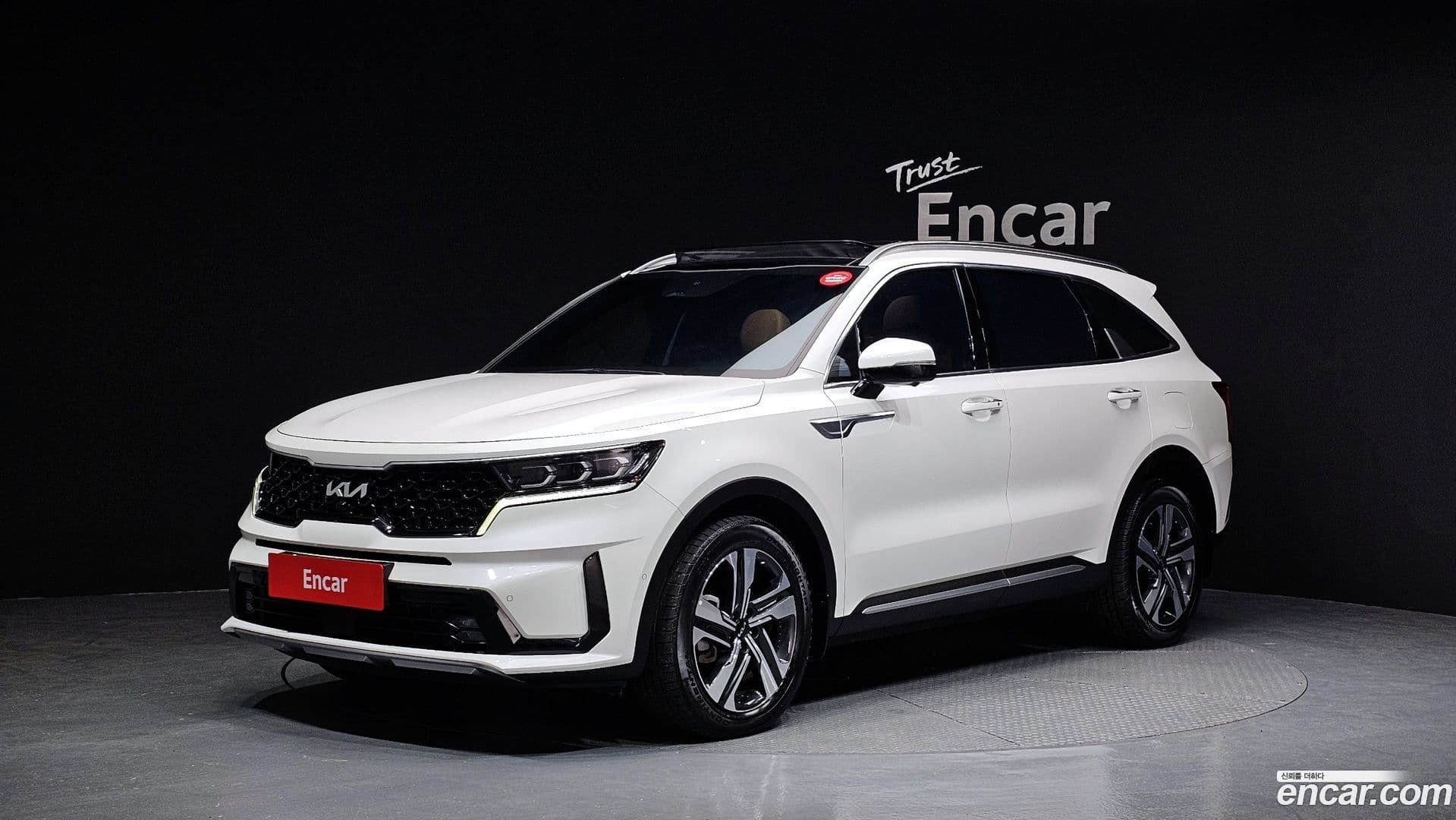 Main__Slider__Photo:Sorento Kia 2023.5-0