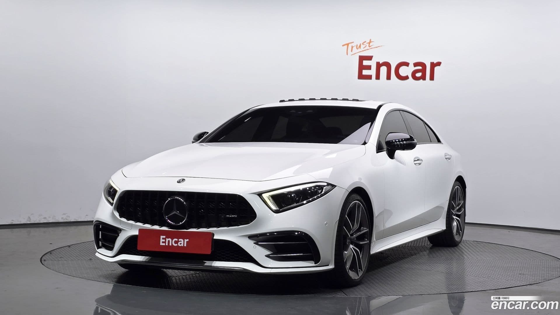 Main__Slider__Photo:CLS-Class Mercedes-Benz 2019.10-0