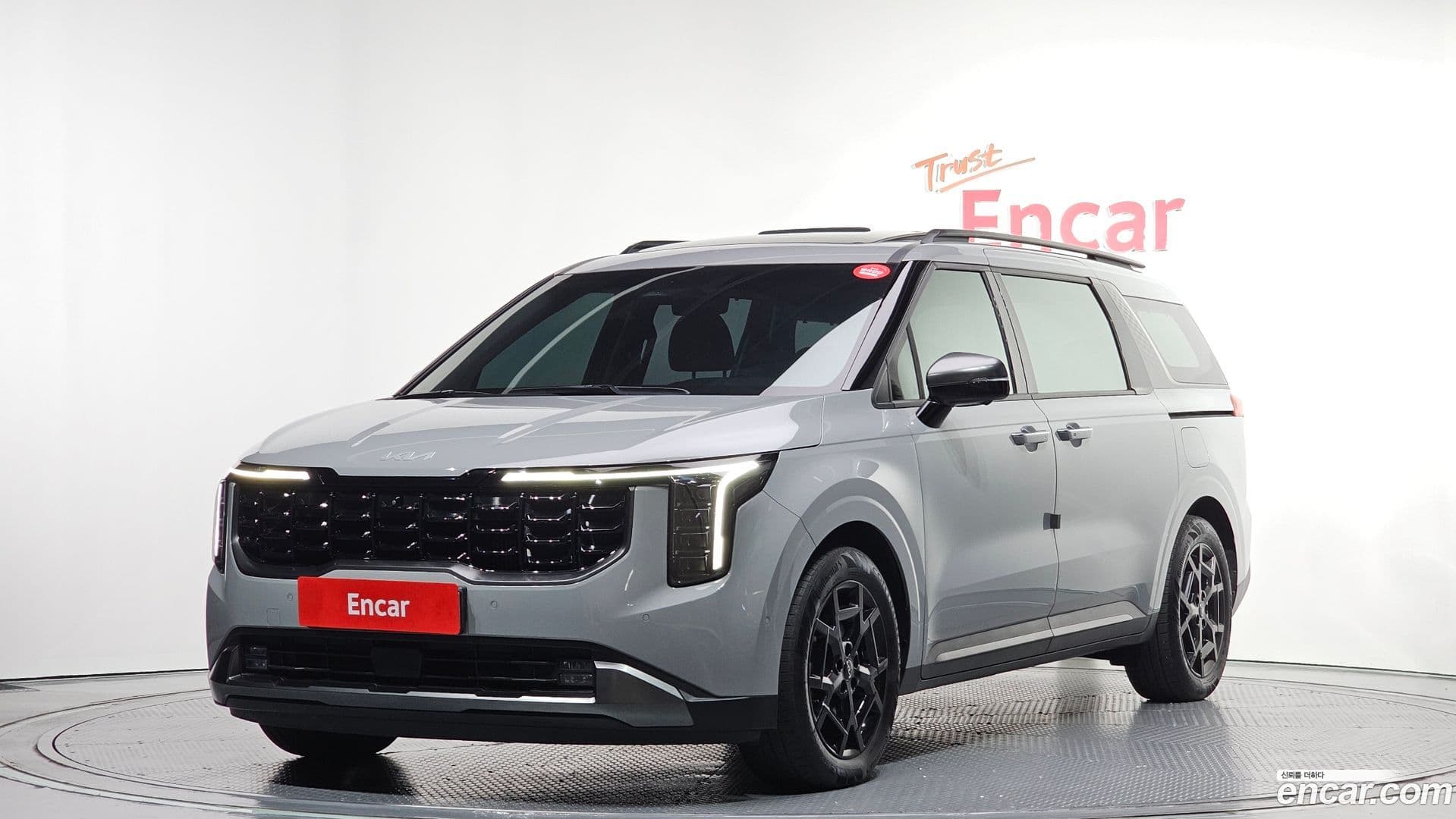 Main__Slider__Photo:Canival Kia 2024.3-0