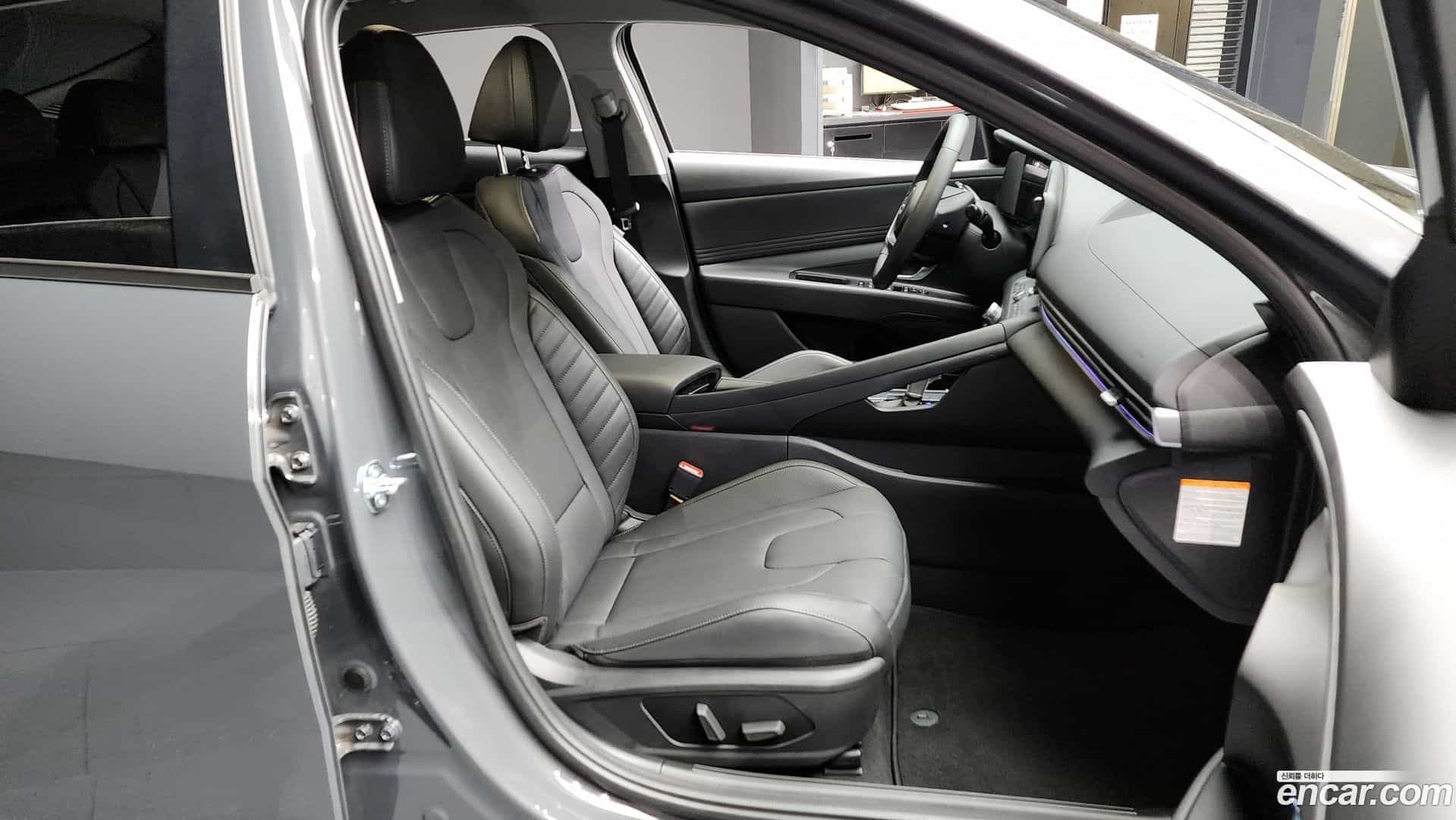 AVANTE Hyundai 2025.3-OPTION-015