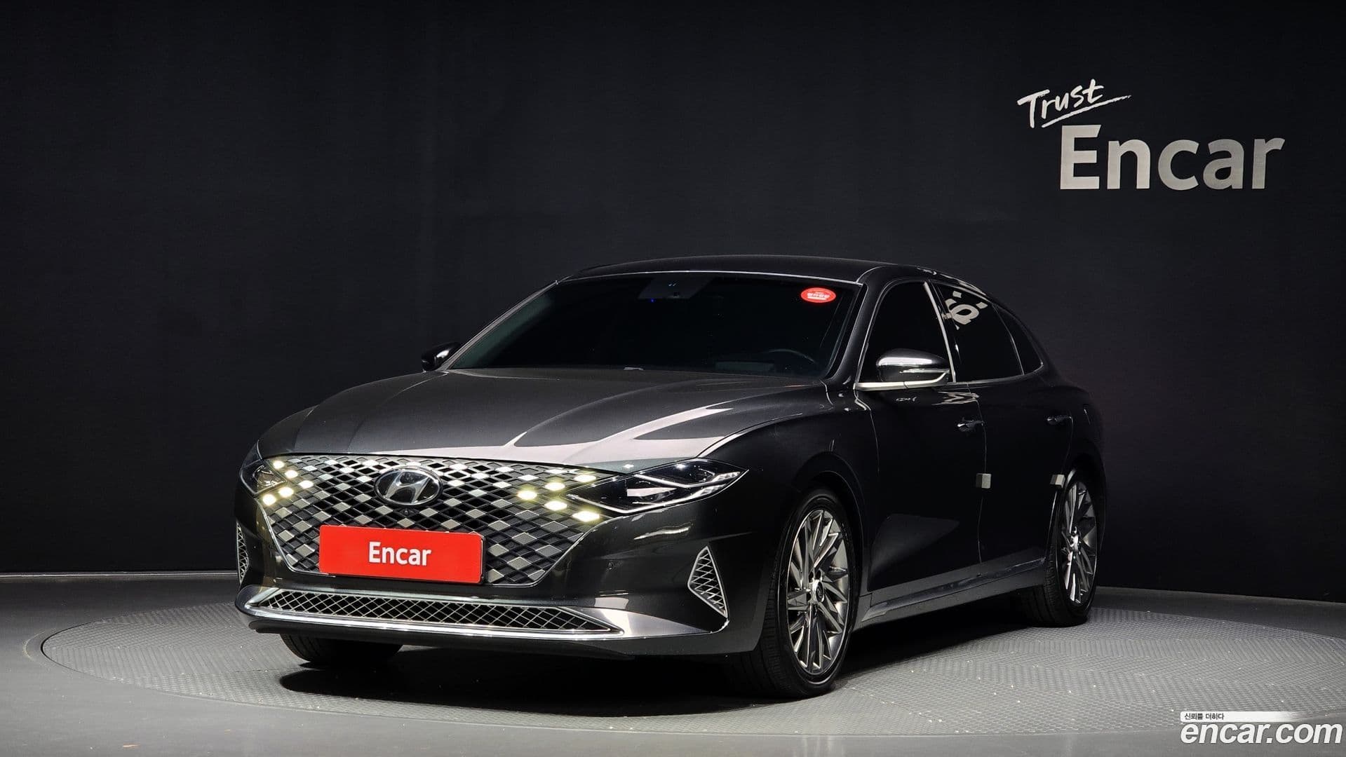 Main__Slider__Photo:Grandeur Hyundai 2020.2-0