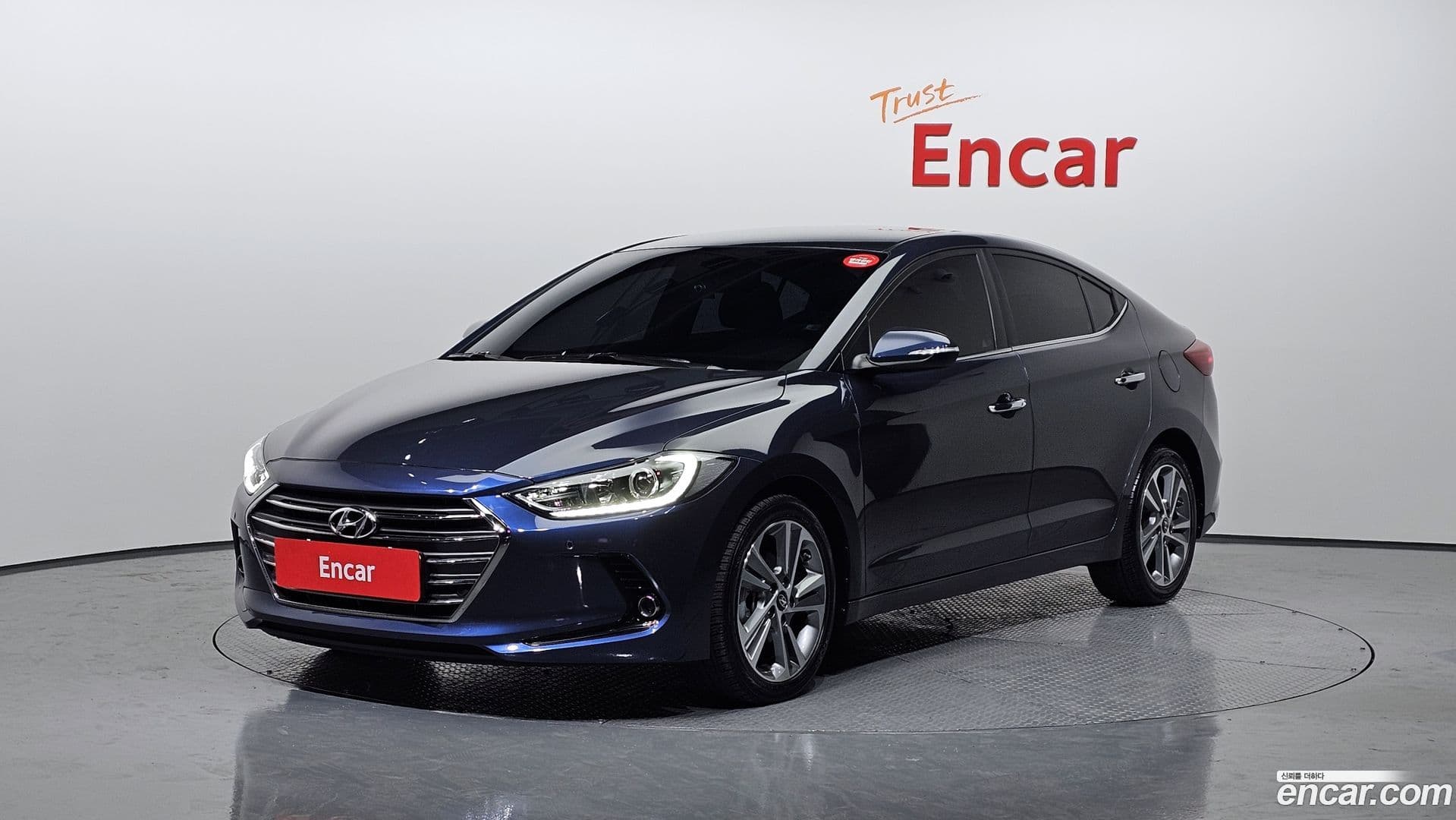 Main__Slider__Photo:AVANTE Hyundai 2017.9-0