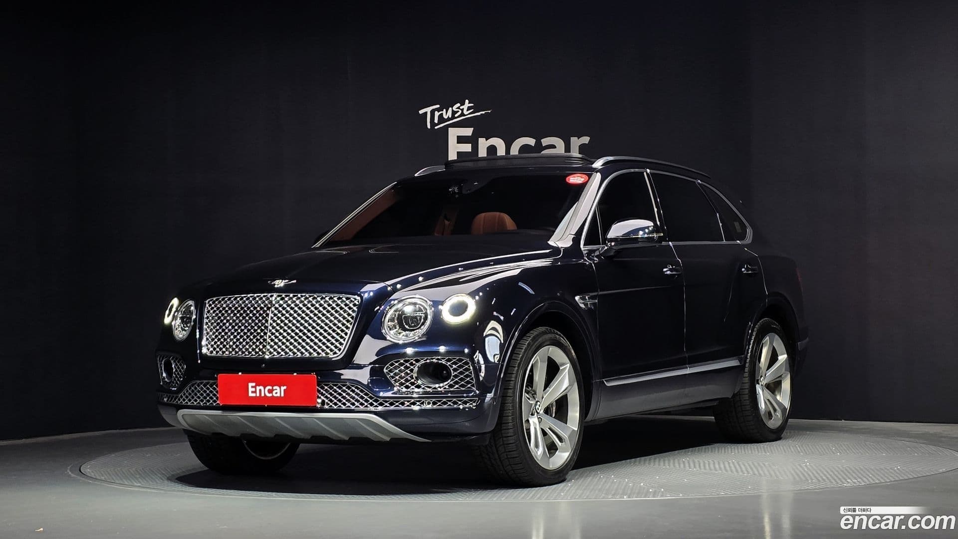 Main__Slider__Photo:Bentayga Bentley 2018.2-0