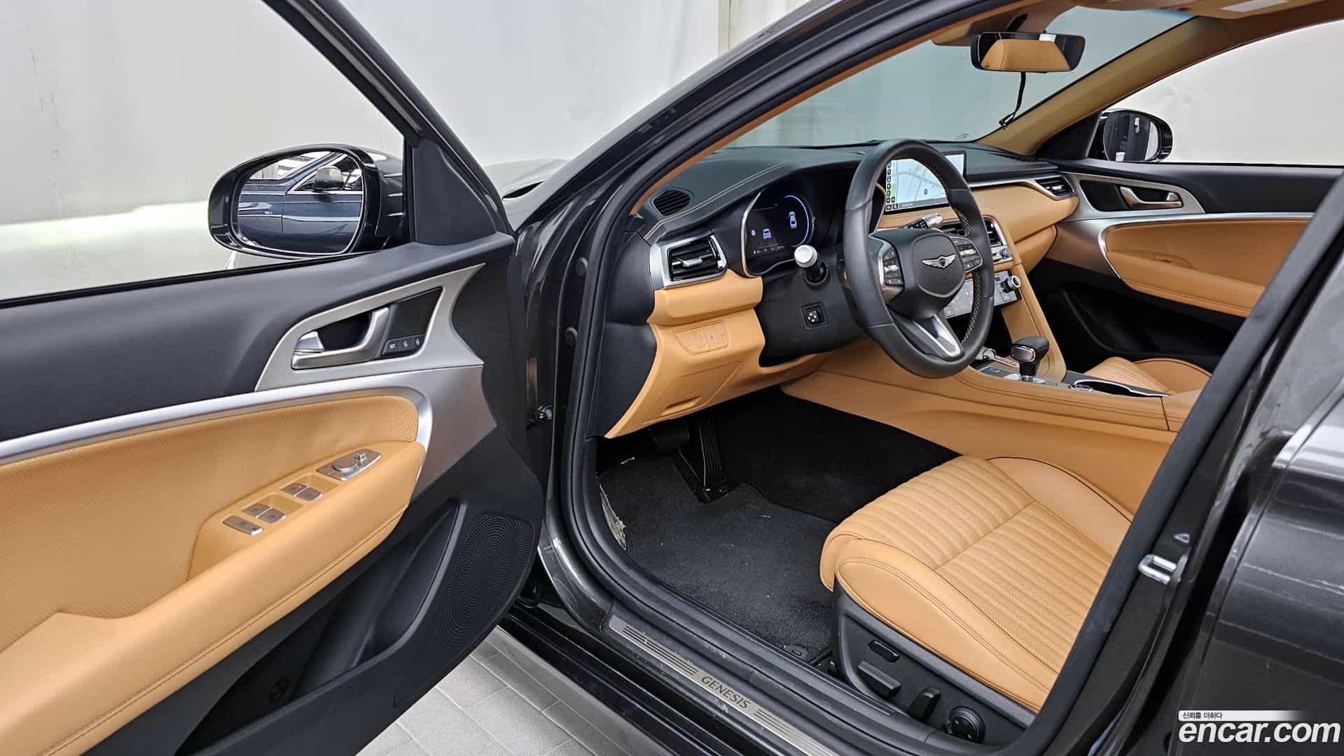 G70 Genesis 2023.6-INNER-010