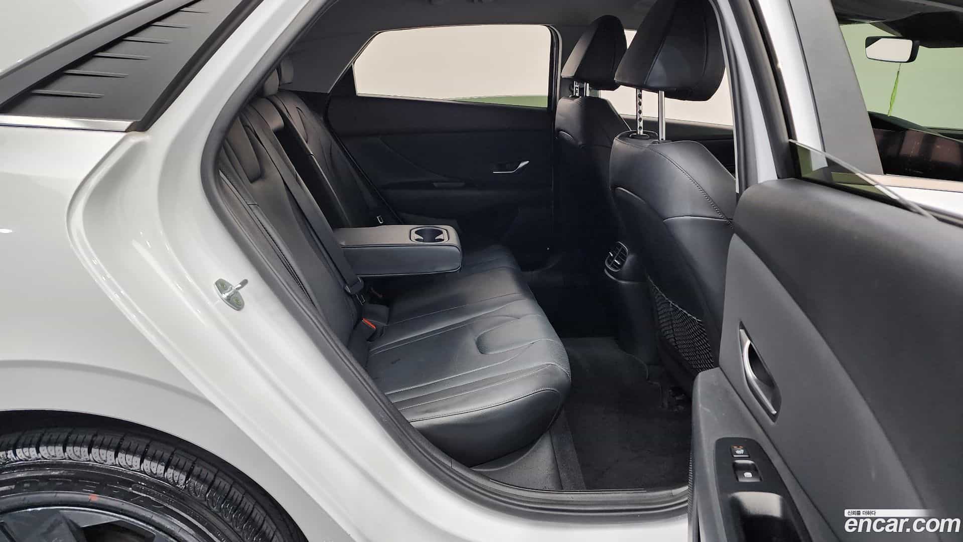 AVANTE Hyundai 2020.3-OPTION-16
