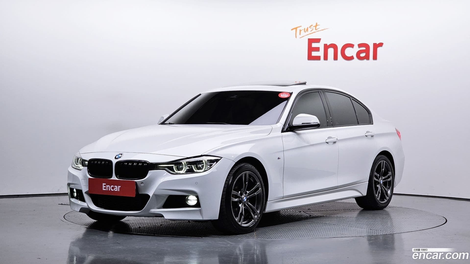 Main__Slider__Photo:3-Series BMW 2018.3-0