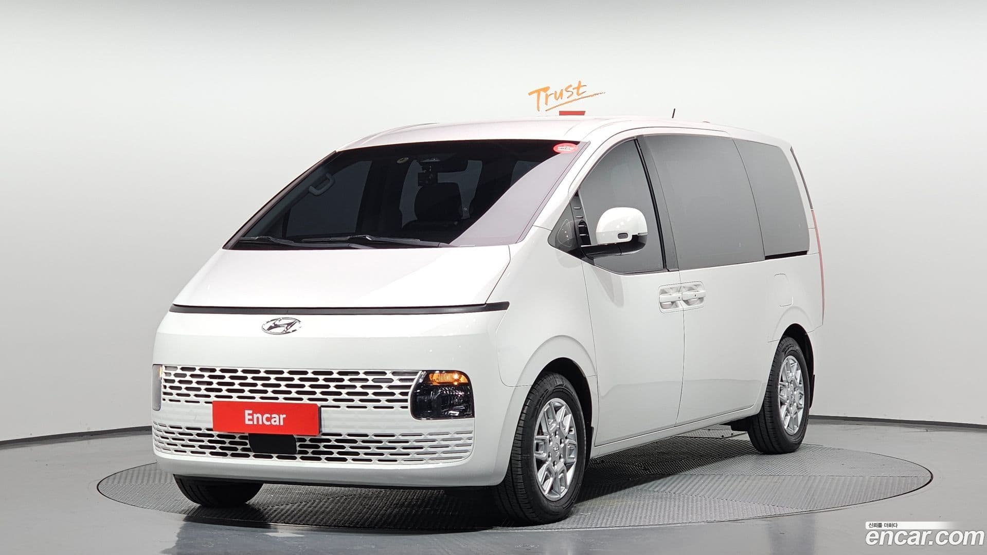Main__Slider__Photo:Staria Hyundai 2022.7-0
