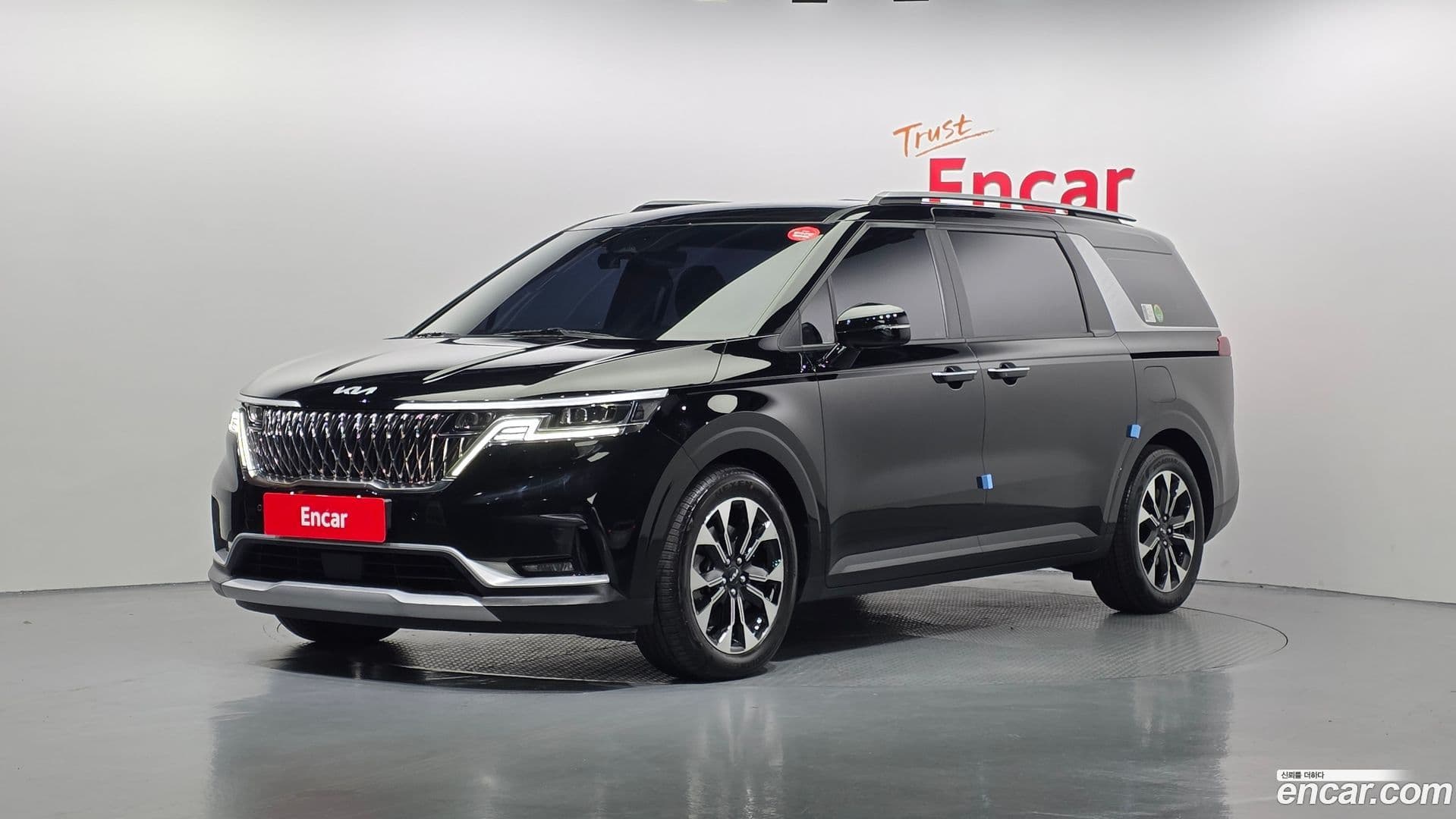 Main__Slider__Photo:Canival Kia 2022.10-0