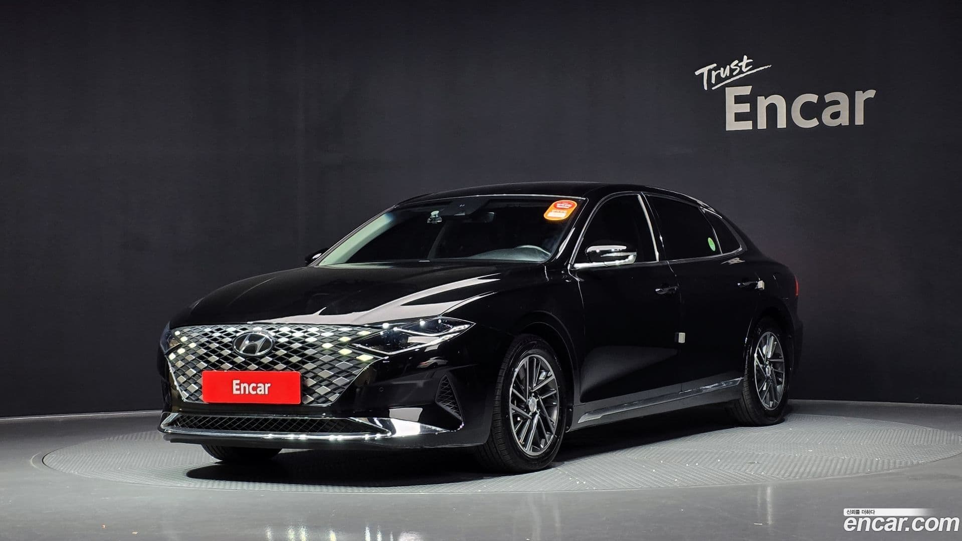 Main__Slider__Photo:Grandeur Hyundai 2021.2-0