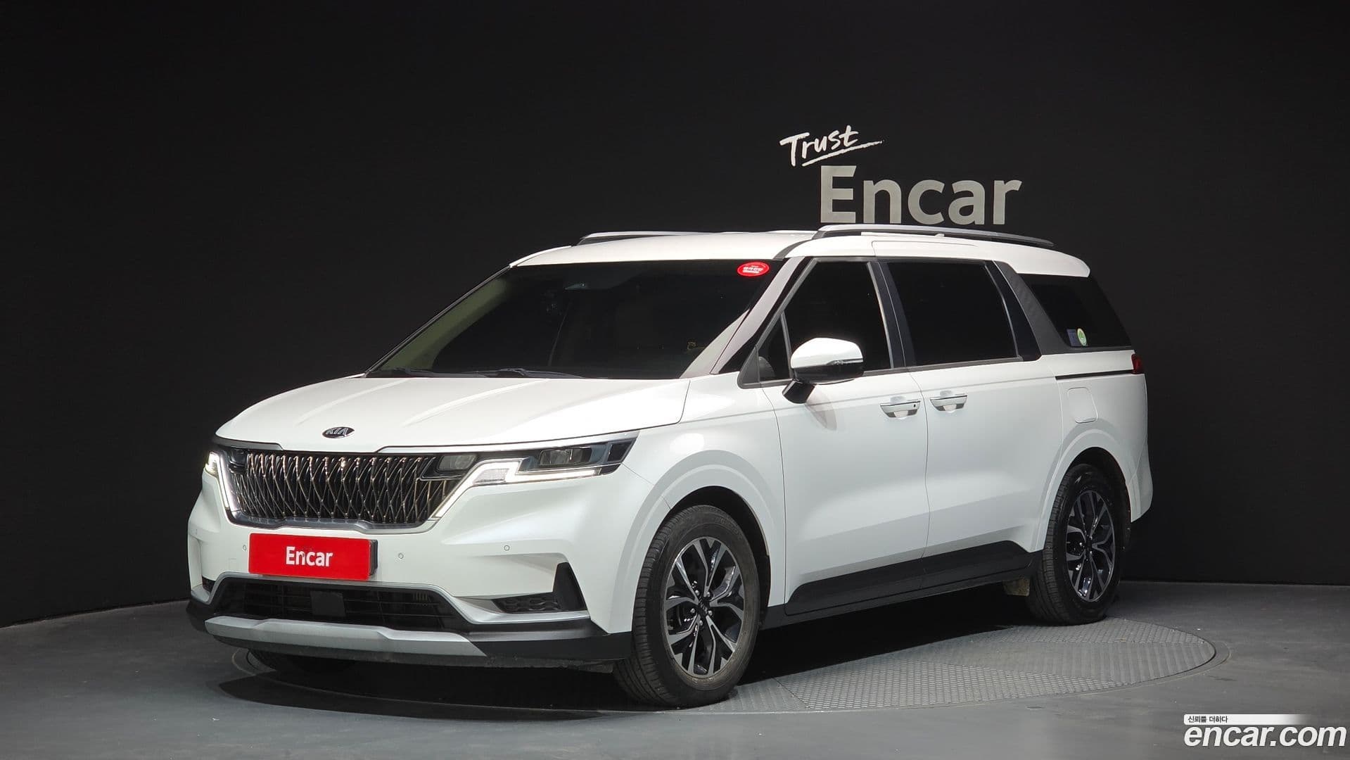 Main__Slider__Photo:Canival Kia 2021.7-0
