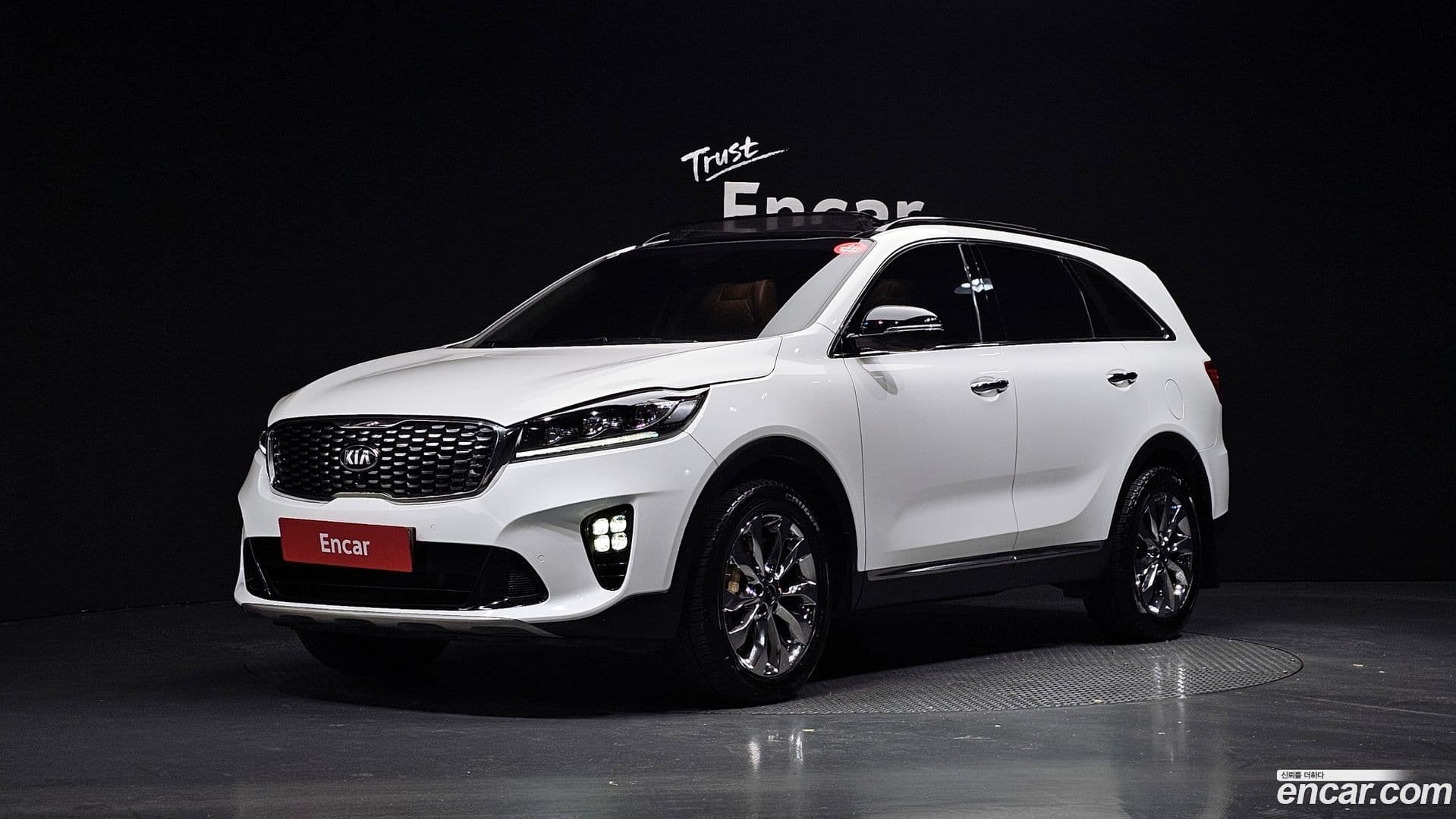 Main__Slider__Photo:Sorento Kia 2017.9-0