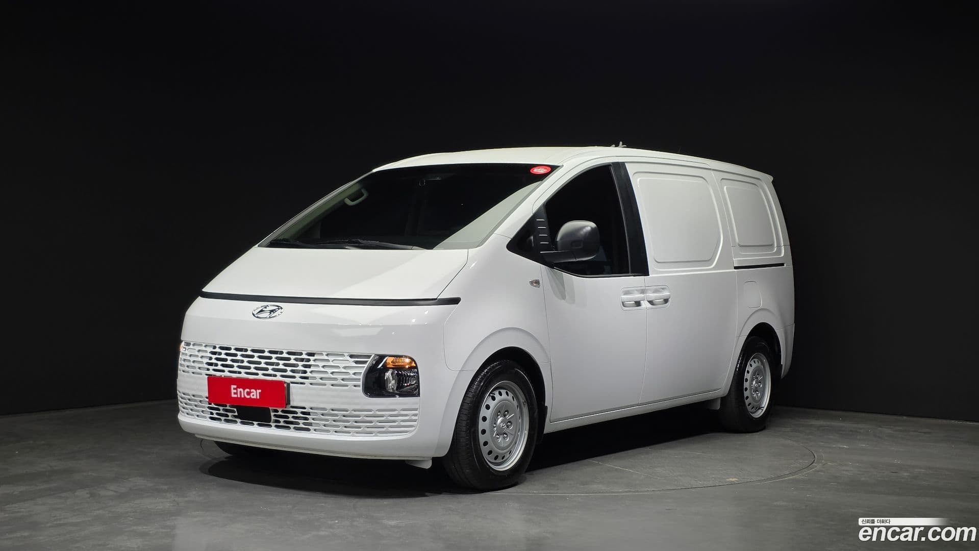 Main__Slider__Photo:Staria Hyundai 2021.7-0