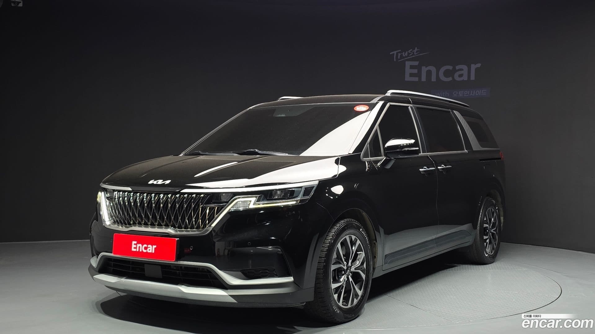 Main__Slider__Photo:Canival Kia 2022.2-0