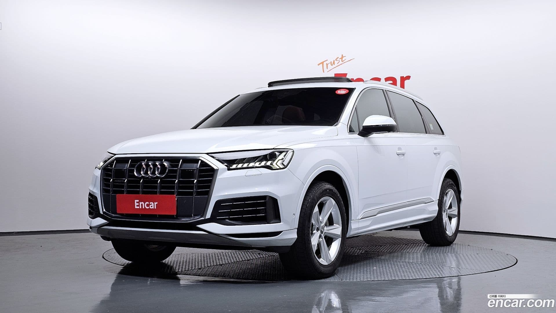 Main__Slider__Photo:Q7 Audi 2021.1-0