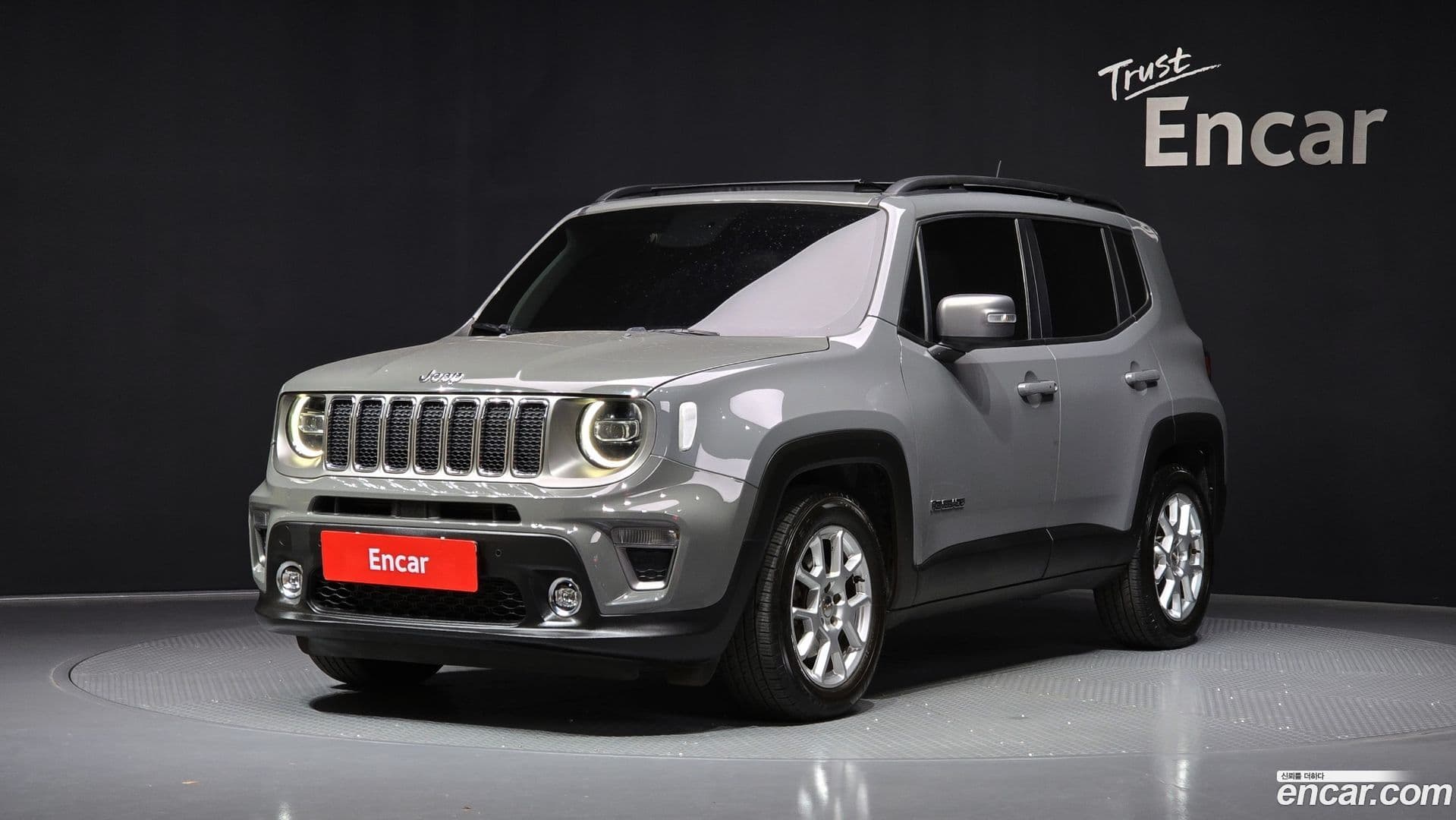 Main__Slider__Photo:Renegade Jeep 2021.6-0