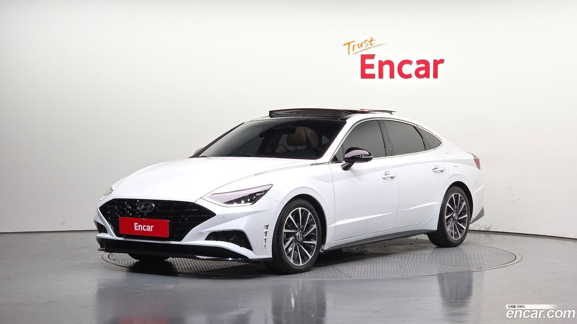 Main__Slider__Photo:Sonata Hyundai 2019.10-0