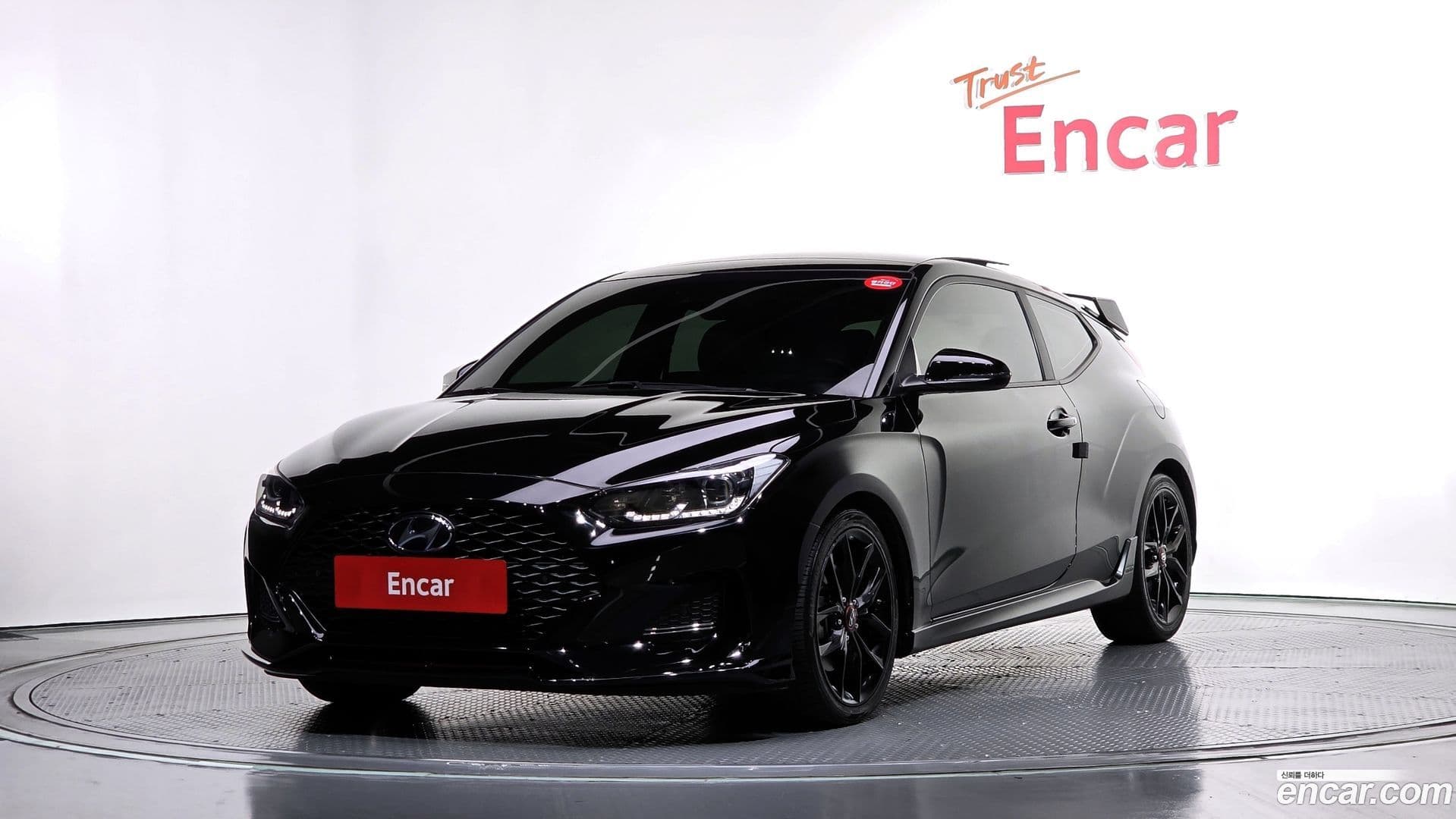Main__Slider__Photo:Veloster Hyundai 2019.11-0