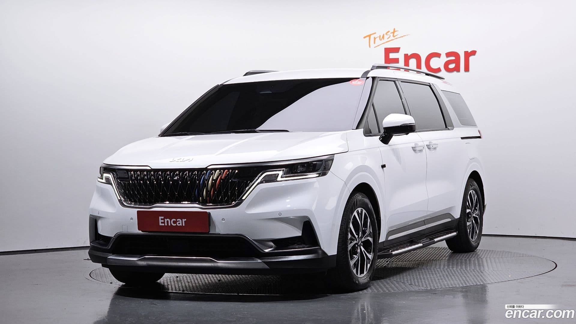 Main__Slider__Photo:Canival Kia 2021.9-0
