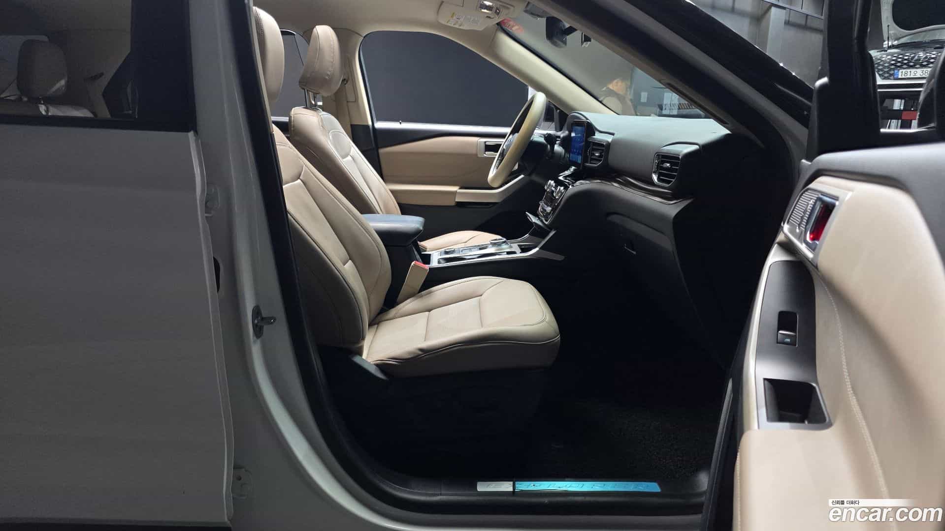 Explorer Ford 2021.10-OPTION-017