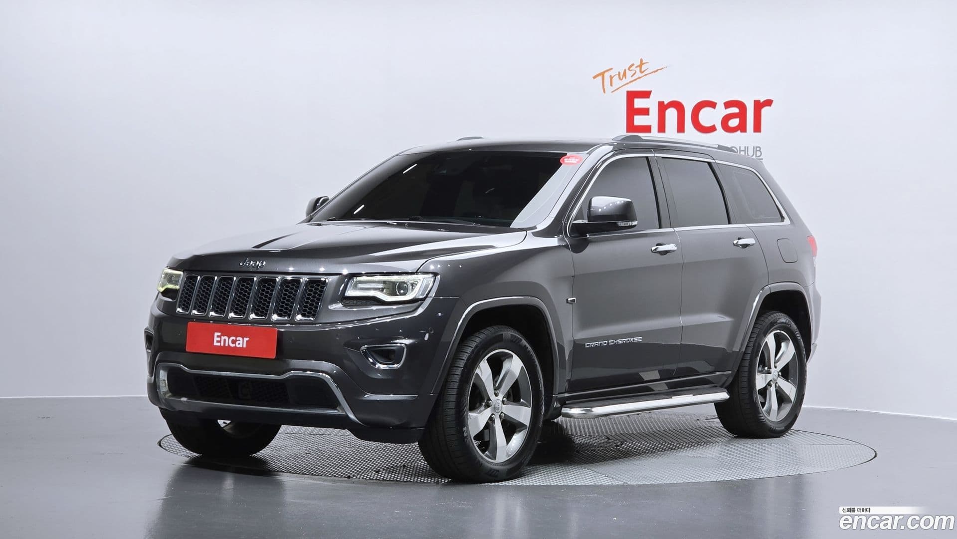 Main__Slider__Photo:Cherokee Jeep 2015.6-0