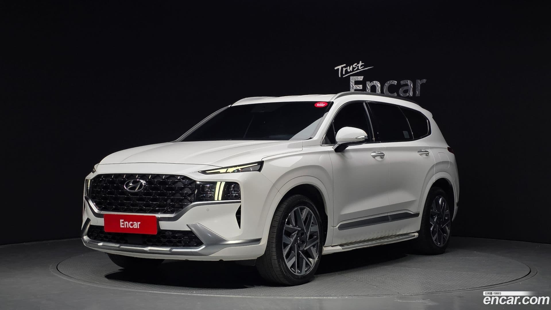 Main__Slider__Photo:Santafe Hyundai 2021.3-0