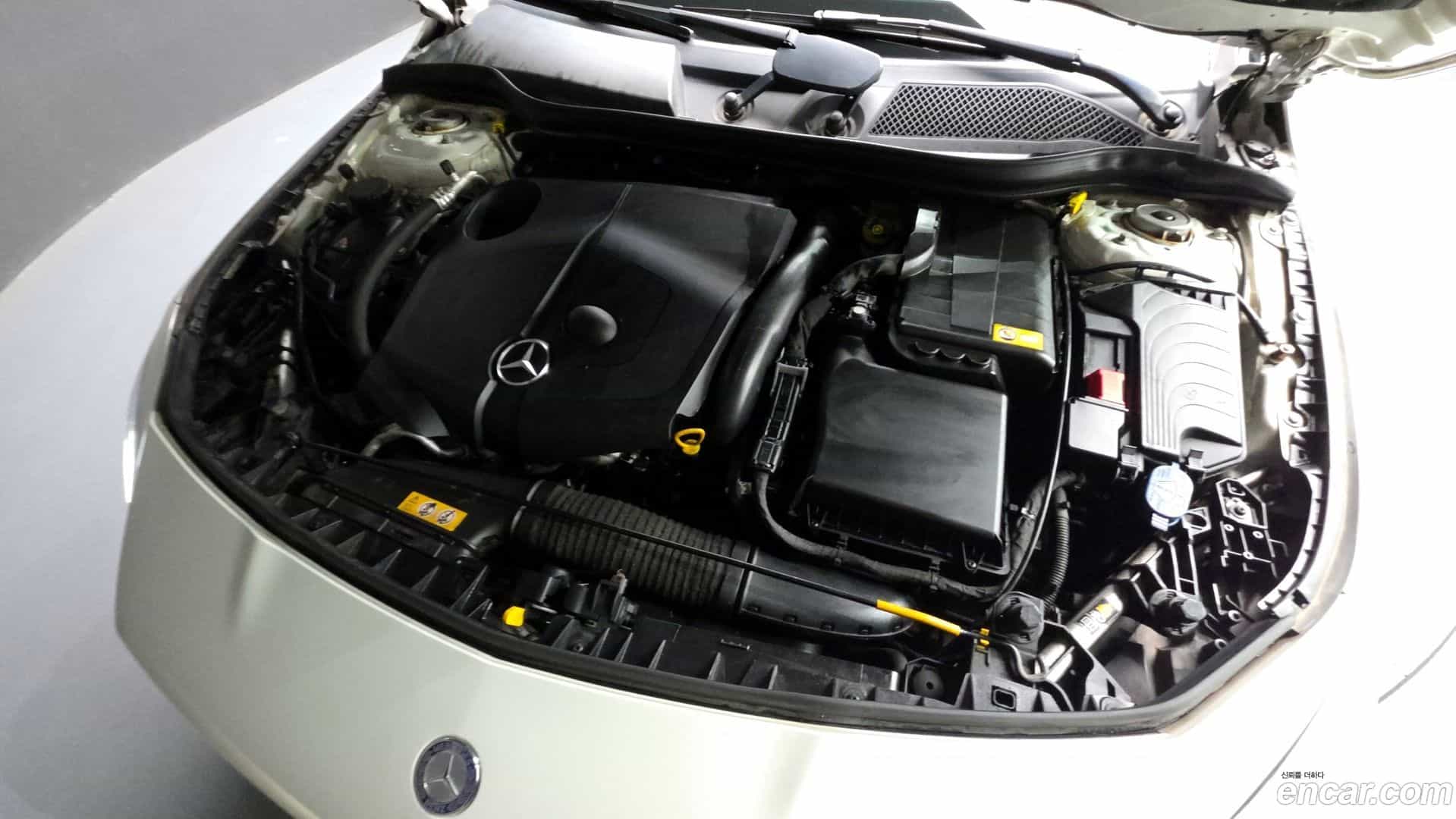 CLA-Class Mercedes-Benz 2014.5-INNER-006